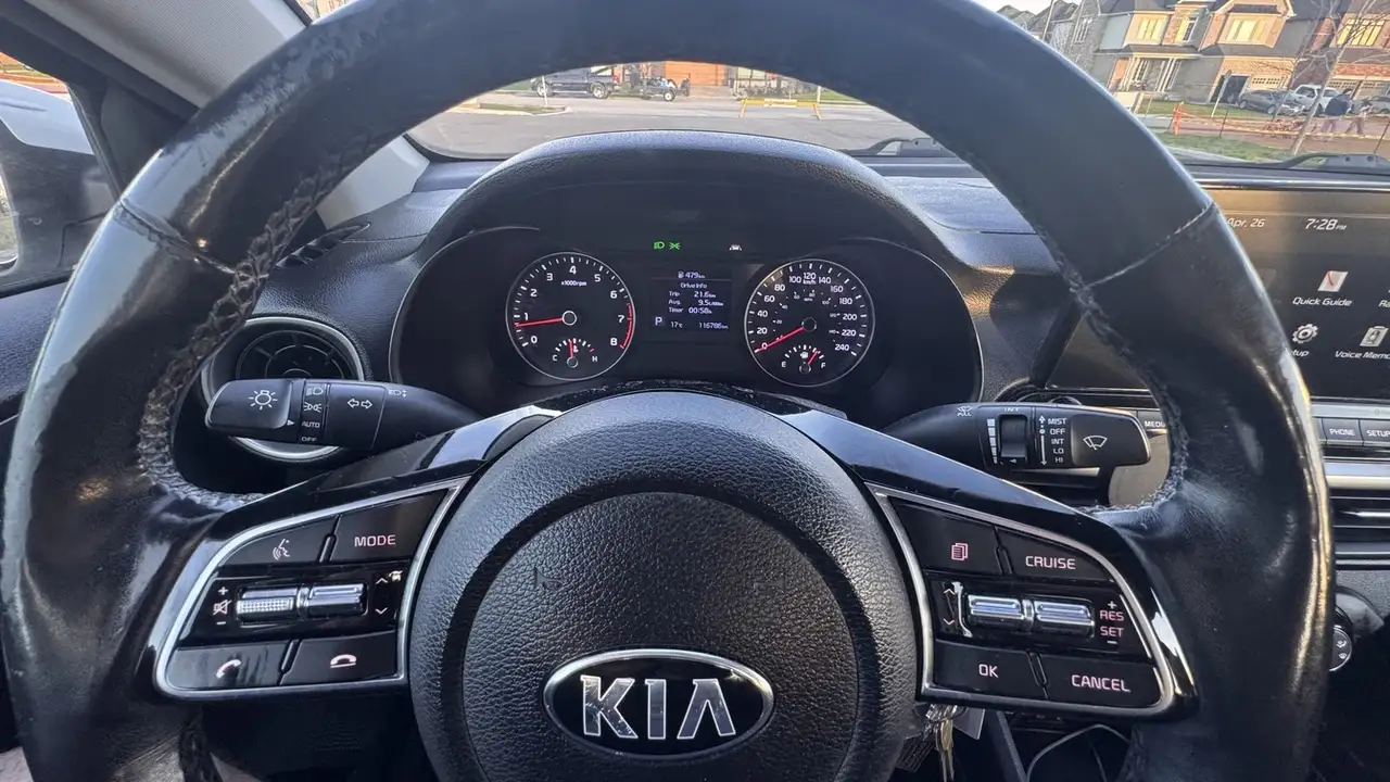 Kia Forte снимка Kia Forte