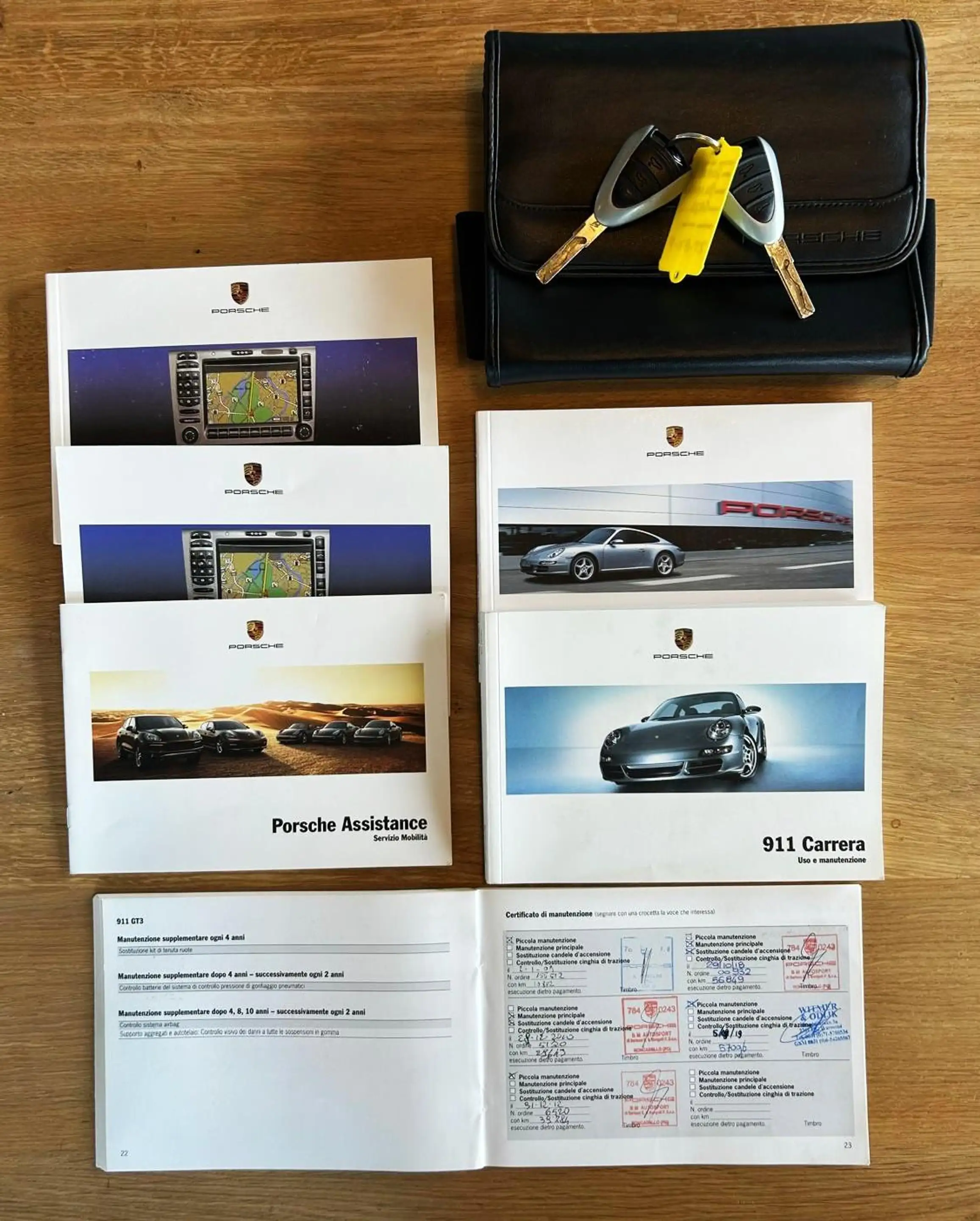 Porsche 997 Cabrio (997) 3.6 Carrera 4 - Handgeschakeld - Spor — photo 22