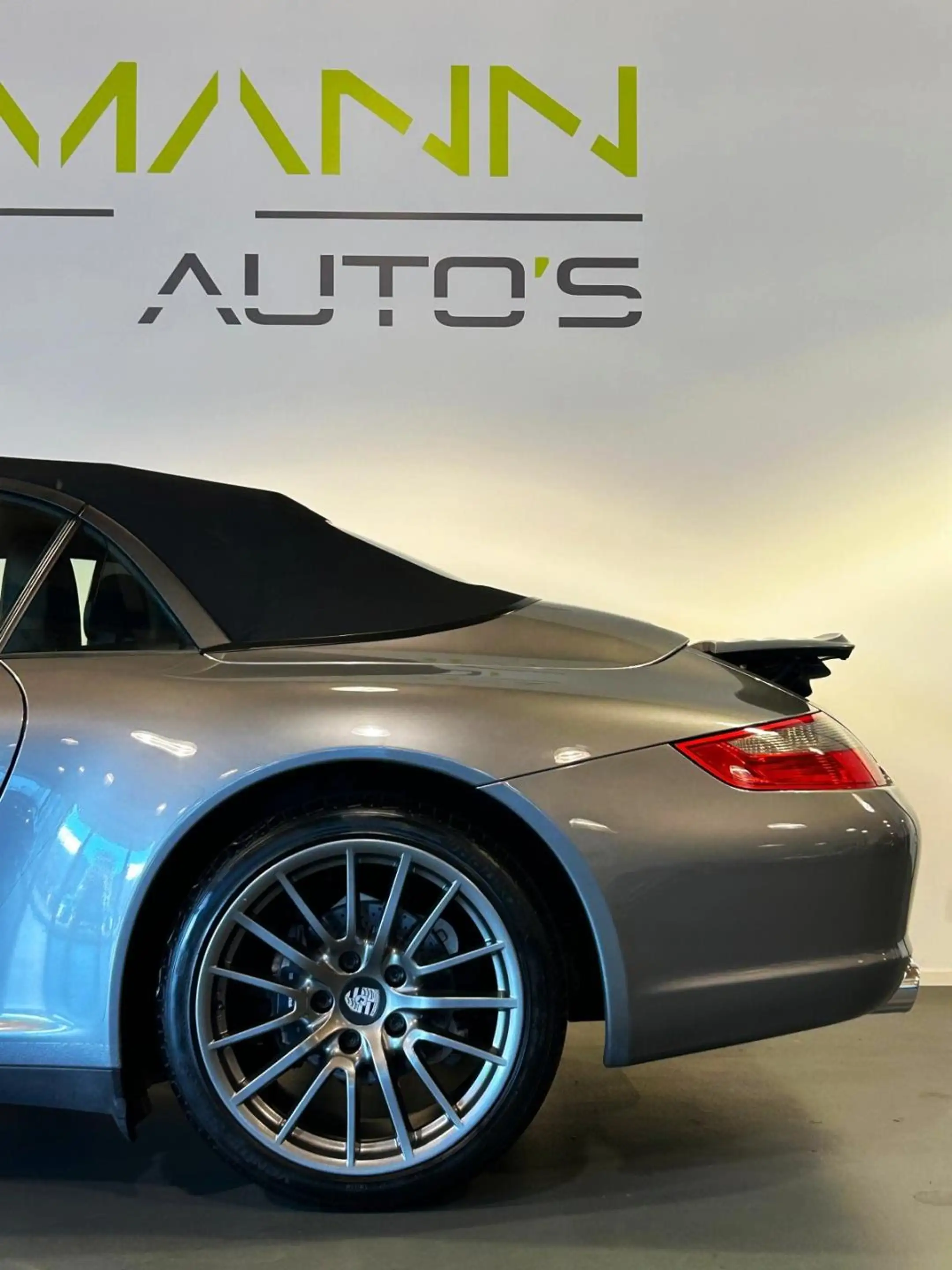 Porsche 997 Cabrio (997) 3.6 Carrera 4 - Handgeschakeld - Spor — photo 12