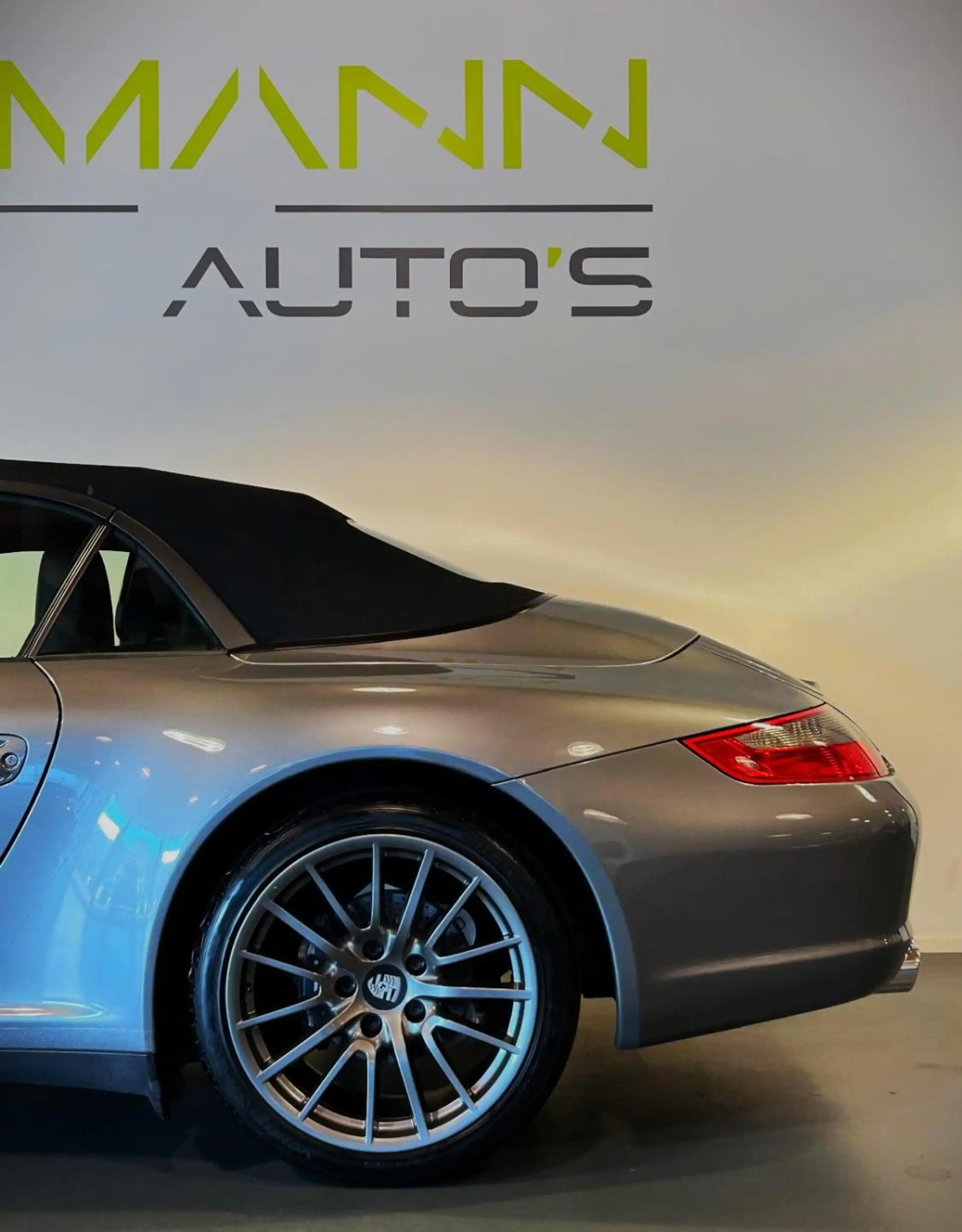 Porsche 997 Cabrio (997) 3.6 Carrera 4 - Handgeschakeld - Spor — photo 17