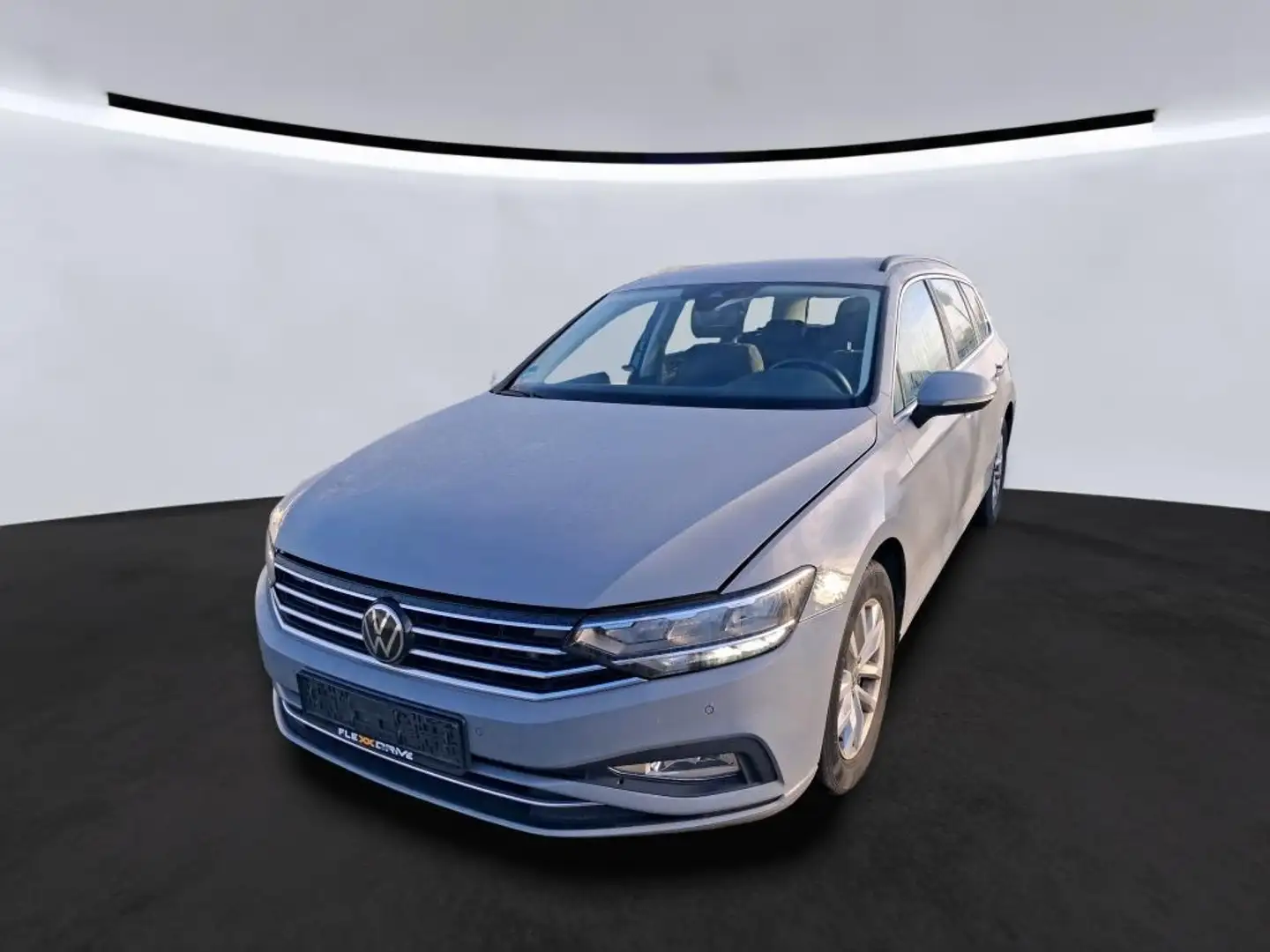 Volkswagen Passat Variant 2.0 TDI DSG BUSINESS +LED +RKAM +ACC +APP +NAVI + Grau - 2