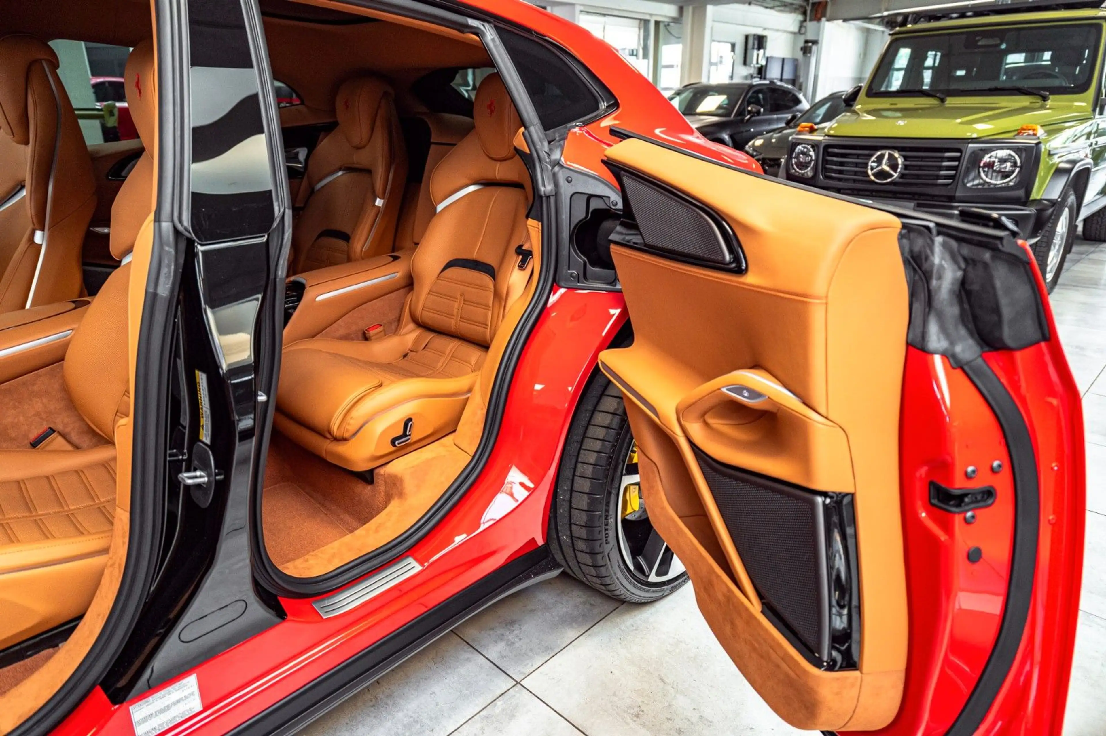 Ferrari Purosangue V12 6.5 Red/Cuoio*Pano*Carbon*Full — photo 11