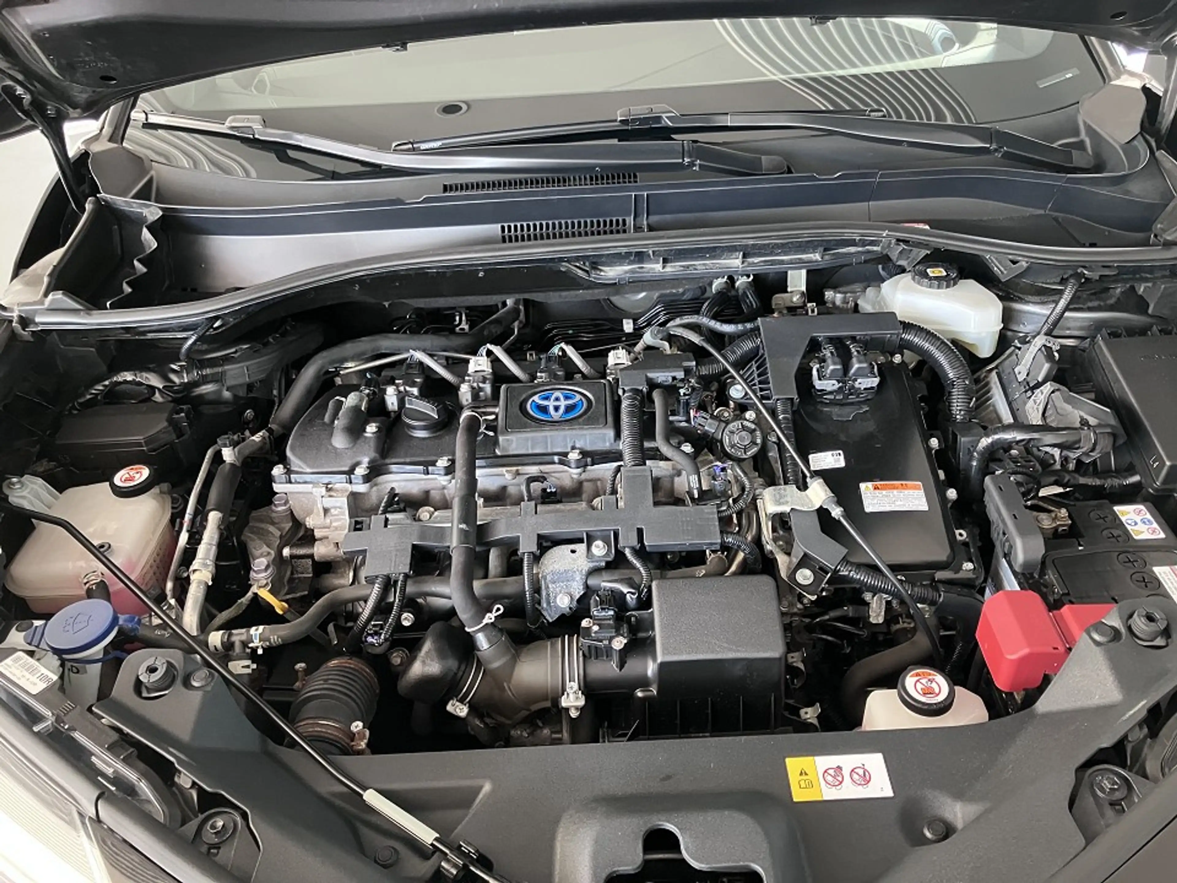 Toyota C-HR 1.8 Hybrid Flow - LED/ Kamera/ Sitzh. — photo 15