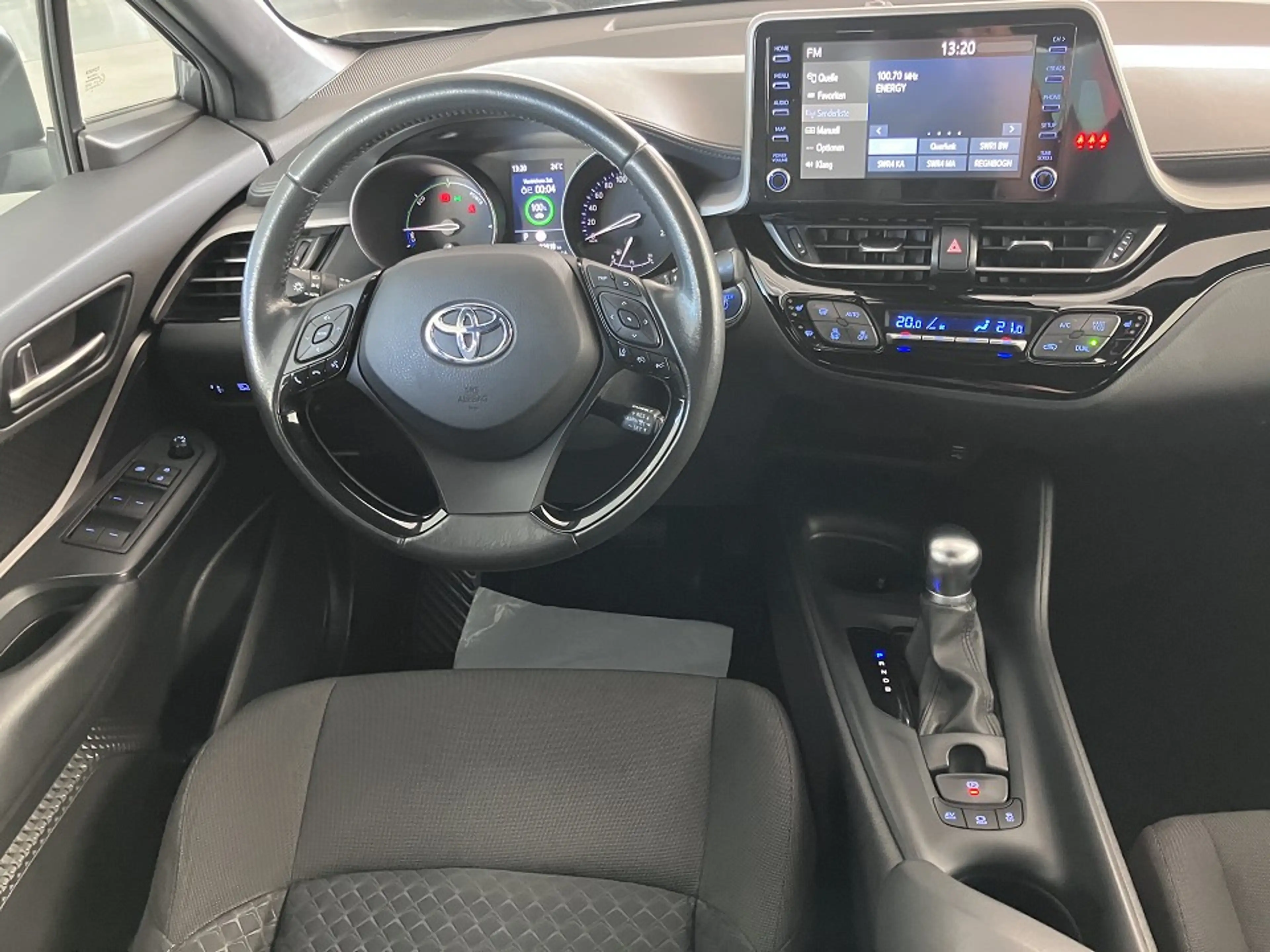 Toyota C-HR 1.8 Hybrid Flow - LED/ Kamera/ Sitzh. — photo 8