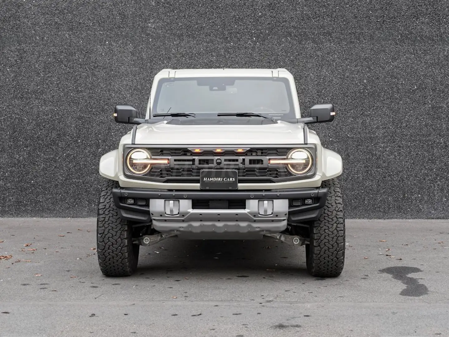 Ford Bronco 2025 Raptor € 99500 +58P B&O® SOUND SYSTEM Beige - 2