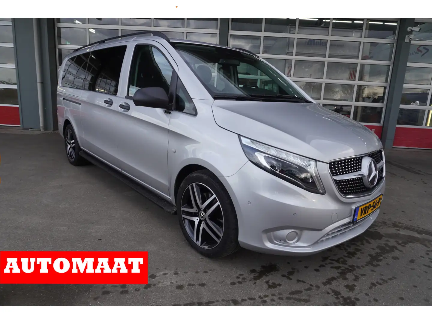 Mercedes-Benz Vito 124 CDI 237PK Extra Lang Tourer Select Dubbelcabin Gris - 1