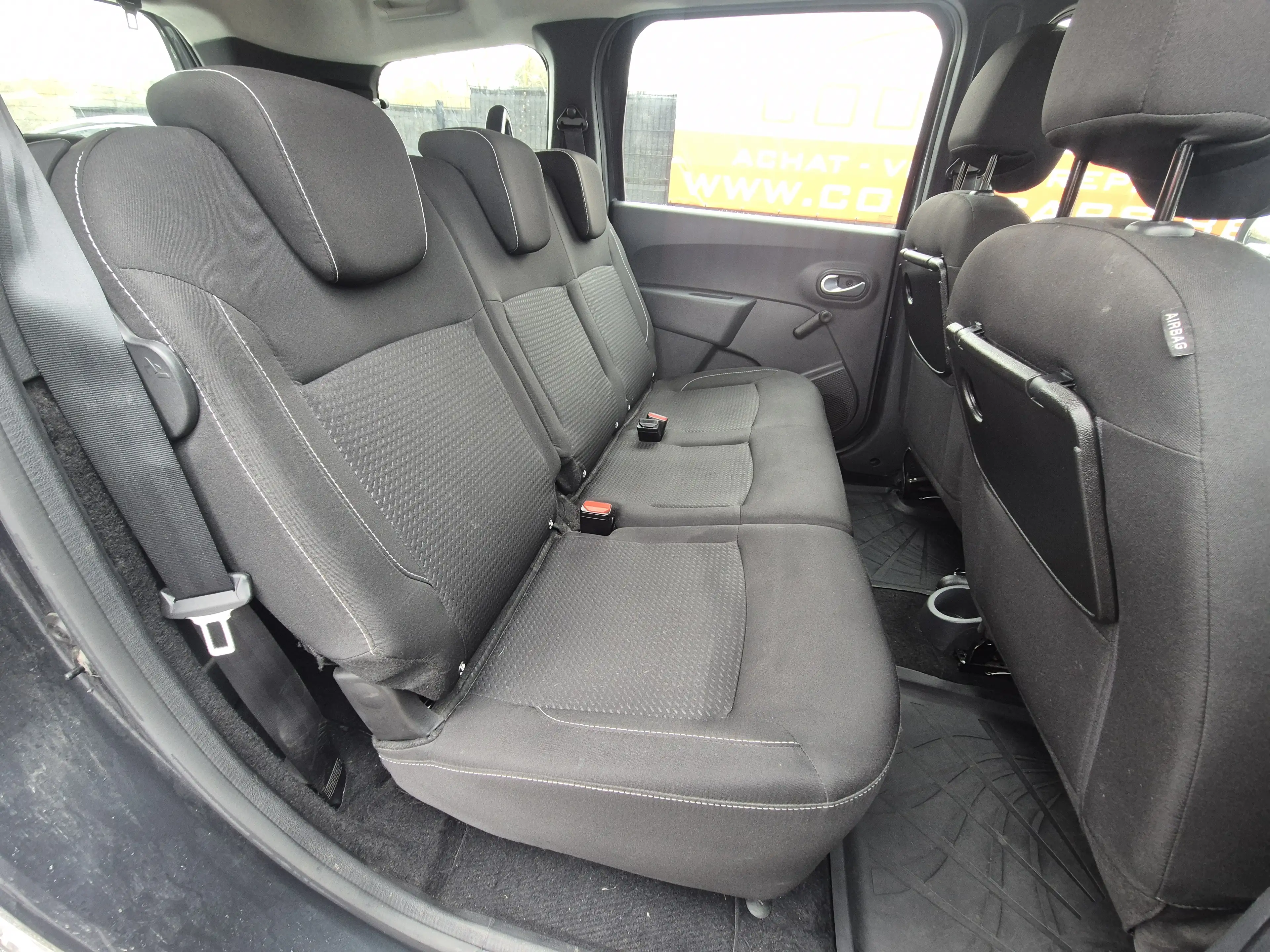 Dacia Lodgy 1.3 TCe Comfort 7pl. - EU6D - GARANTIE 1AN - — photo 14