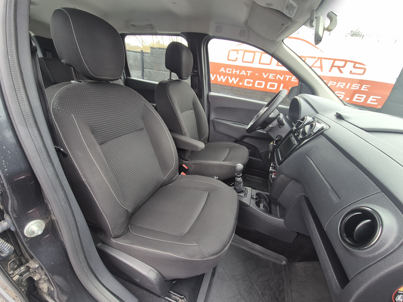 Dacia Lodgy 1.3 TCe Comfort 7pl. - EU6D - GARANTIE 1AN - — photo 12