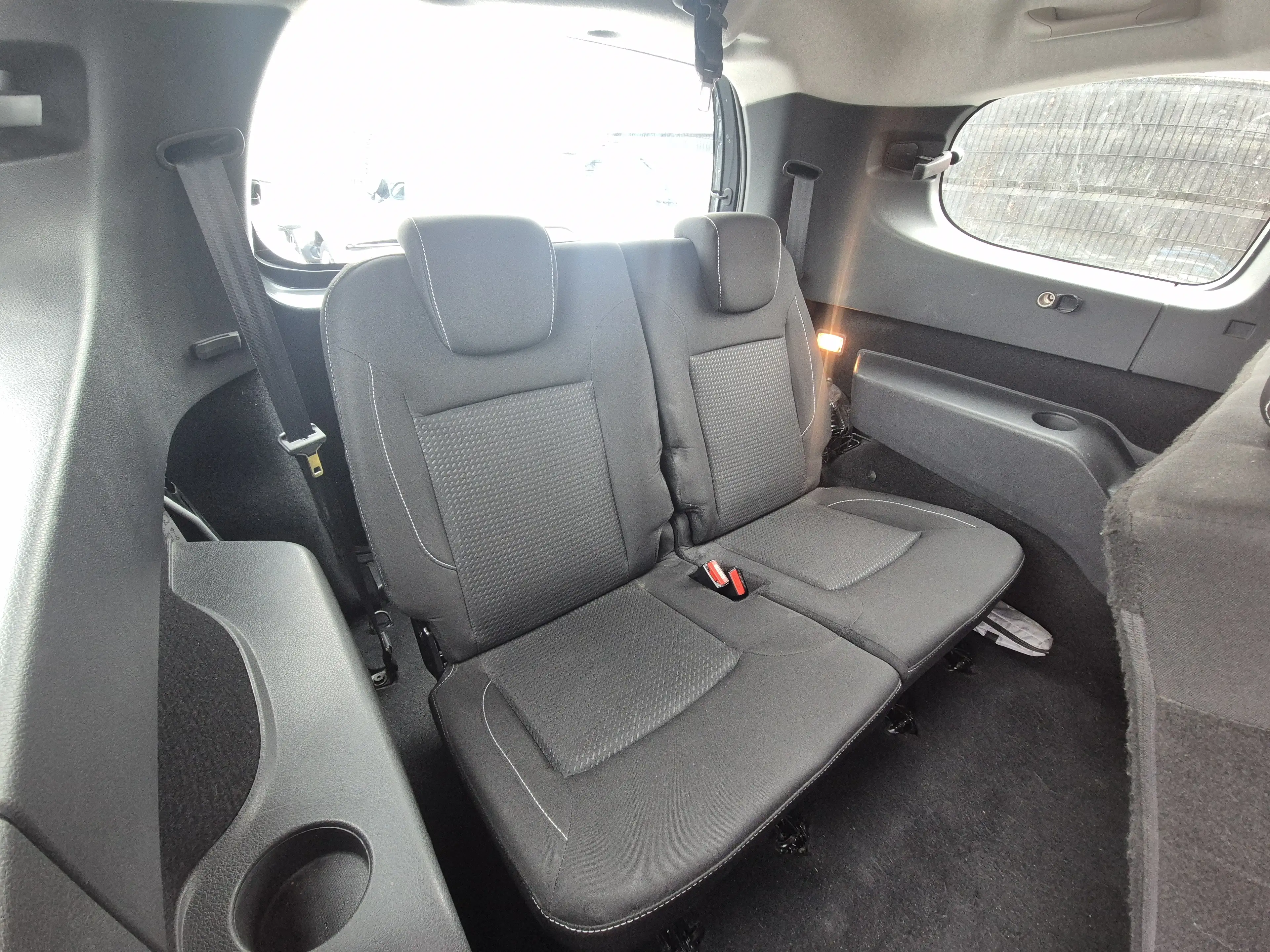 Dacia Lodgy 1.3 TCe Comfort 7pl. - EU6D - GARANTIE 1AN - — photo 15