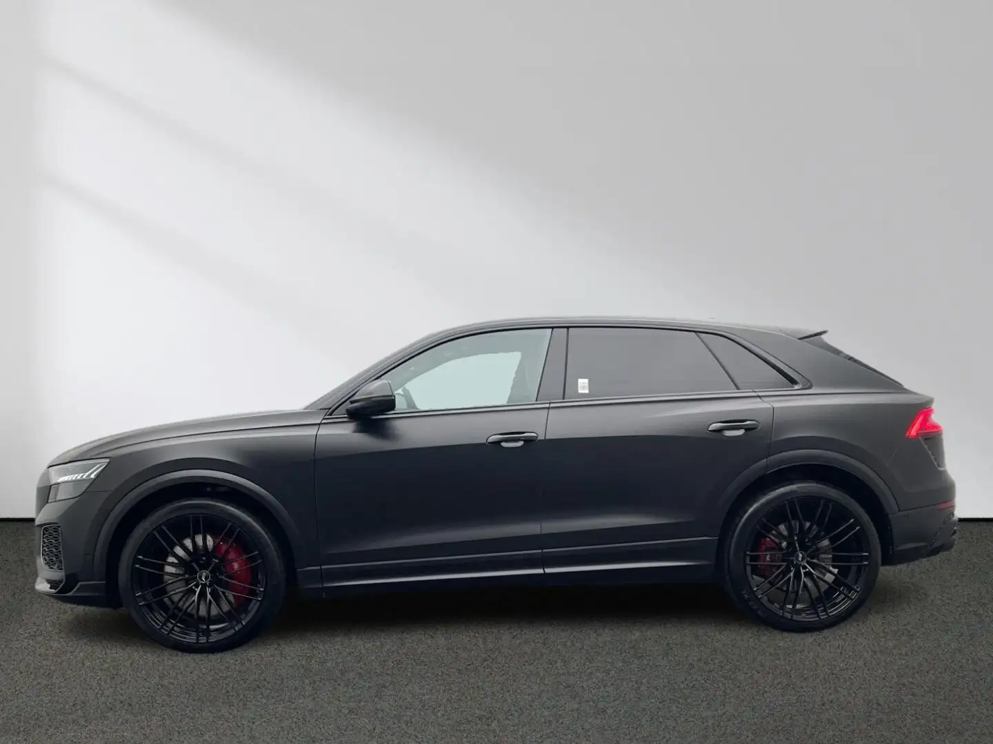 Audi RS Q8 4.0 TFSI quattro Matrix Panorama B&O AHK Zwart - 2