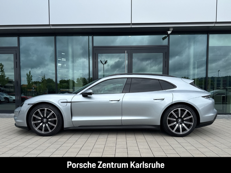 Porsche Taycan Sport Turismo Head-Up Luftfederung 92% — photo 2