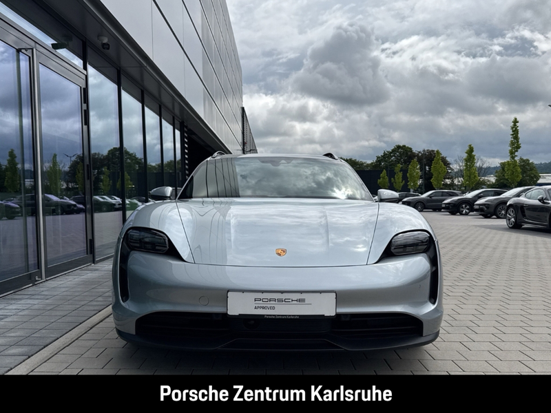 Porsche Taycan Sport Turismo Head-Up Luftfederung 92% — photo 4
