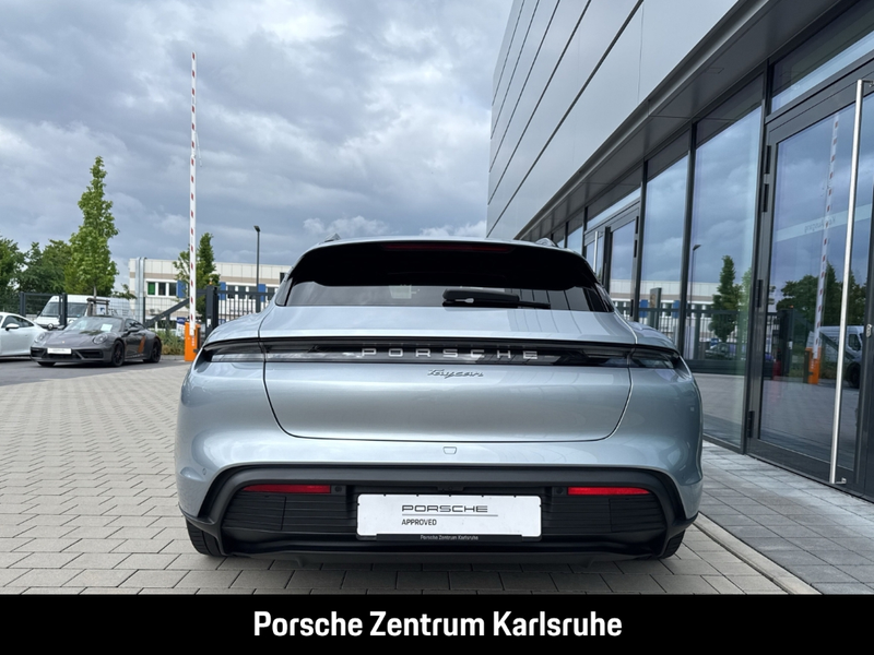 Porsche Taycan Sport Turismo Head-Up Luftfederung 92% — photo 6
