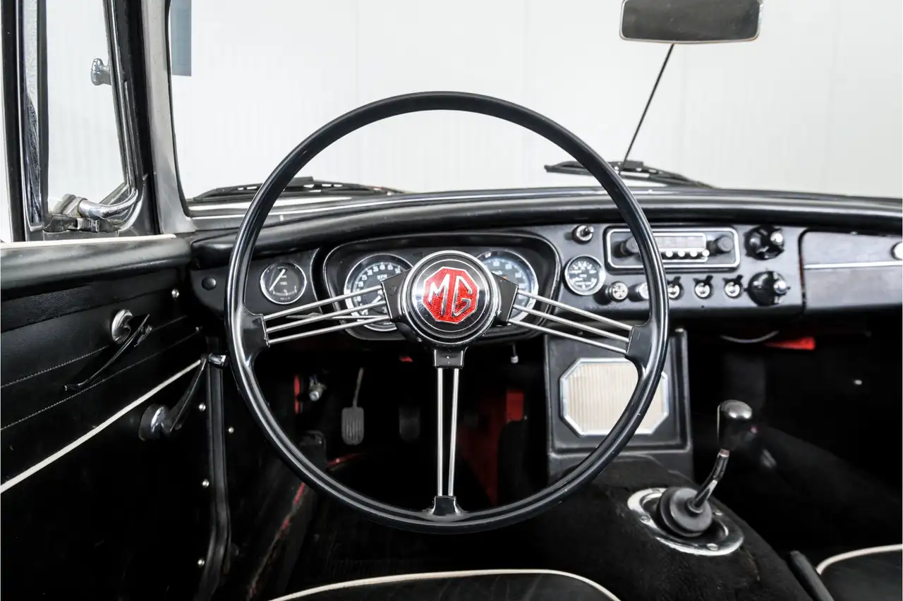 MG B ., foto 8