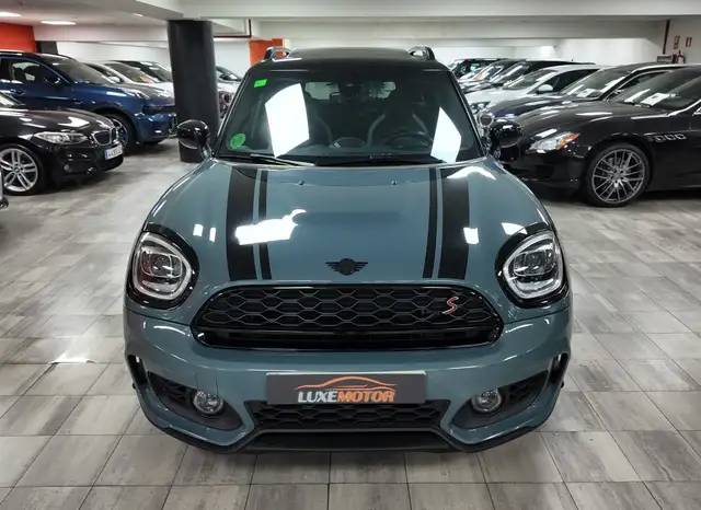 Mini Cooper Cooper view 2