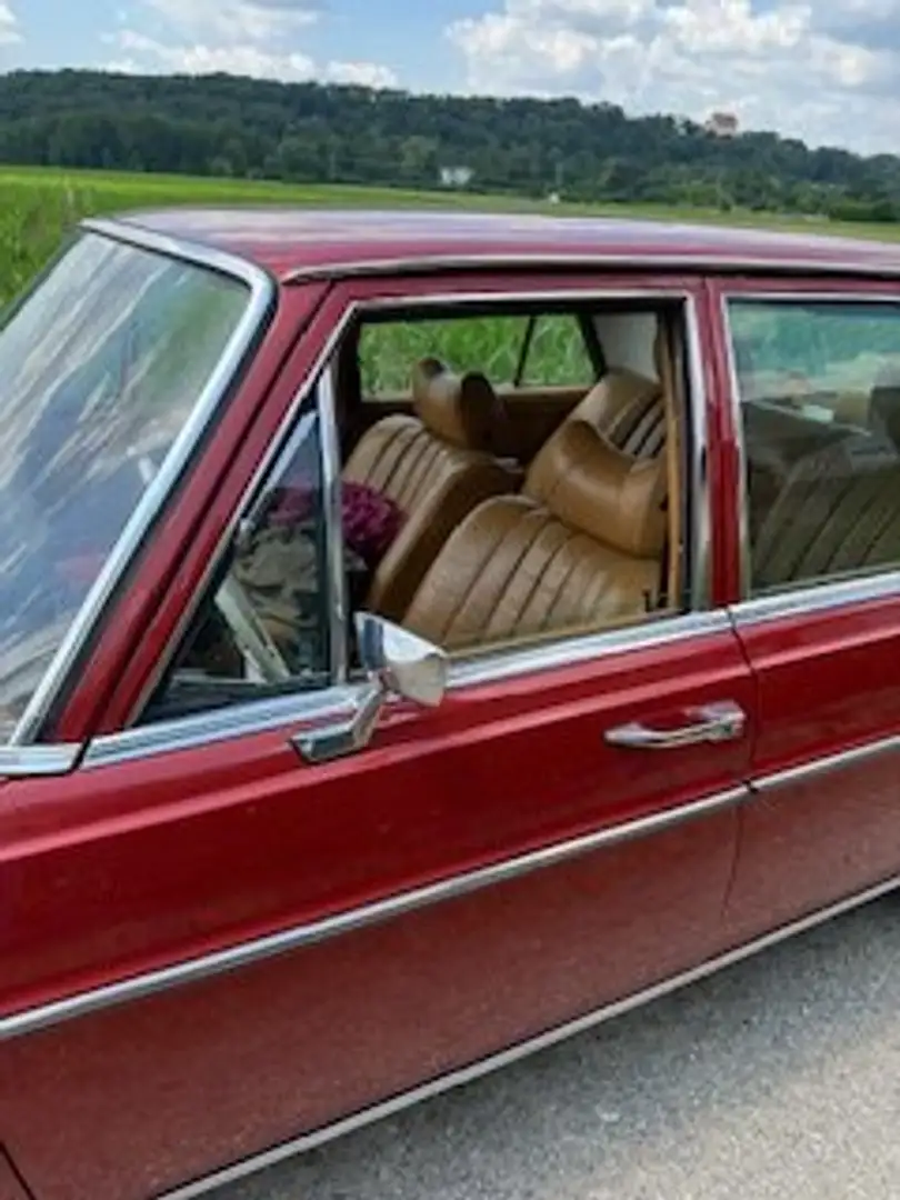 Mercedes-Benz 280 Limo Rojo - 2