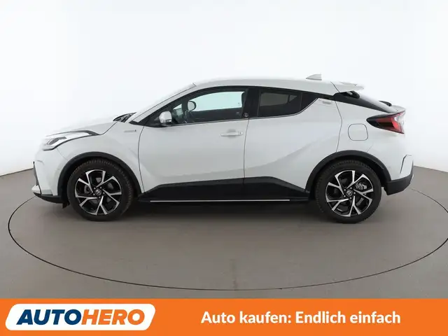 Toyota C-HR view 3