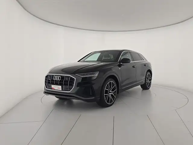 Audi Q8 main image