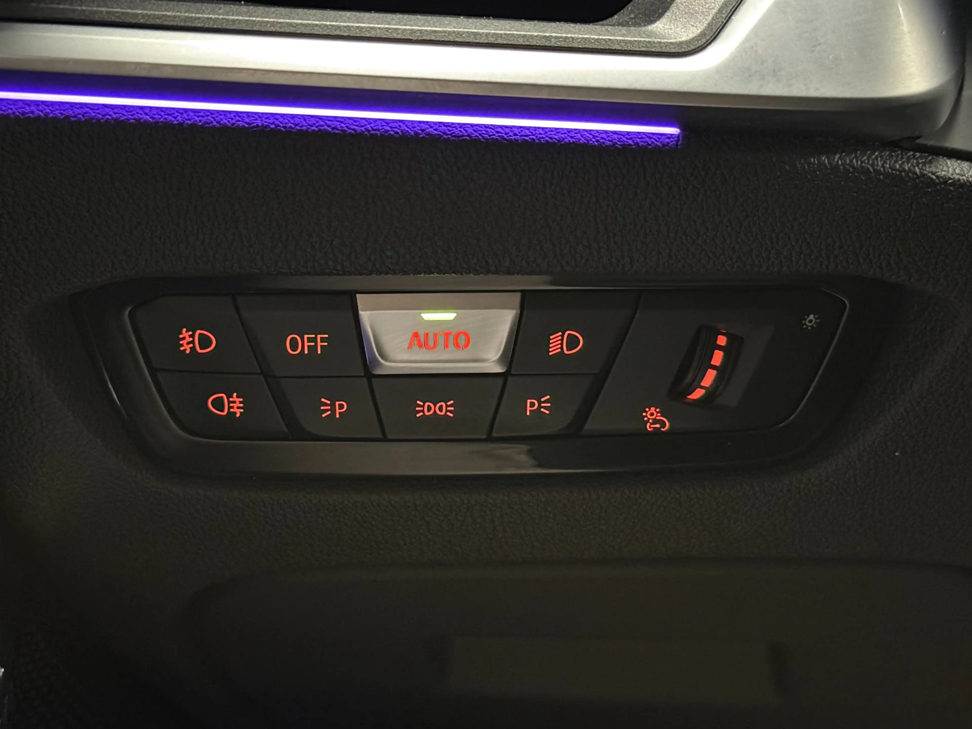 BMW 330 3-serie Touring 330i High Executive M-Sport|PANO|3 — photo 28