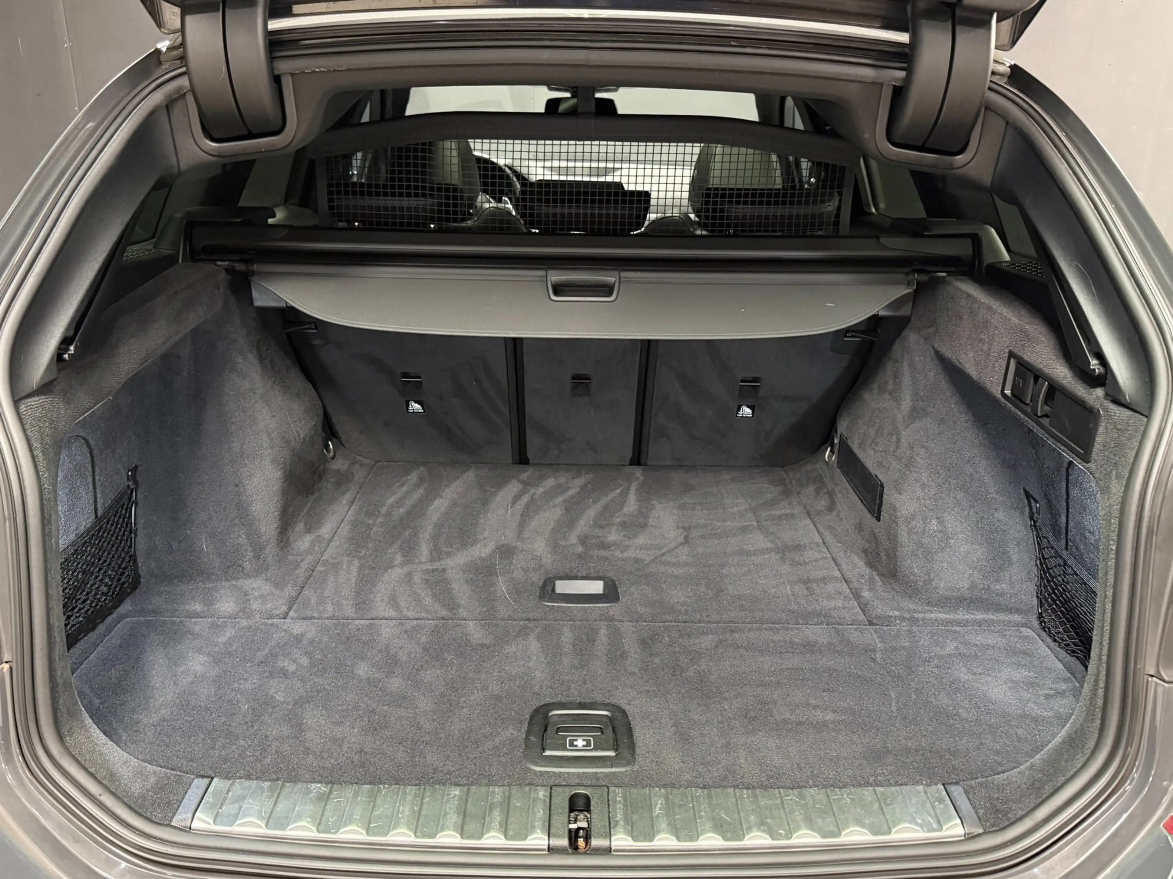 BMW 330 3-serie Touring 330i High Executive M-Sport|PANO|3 — photo 9