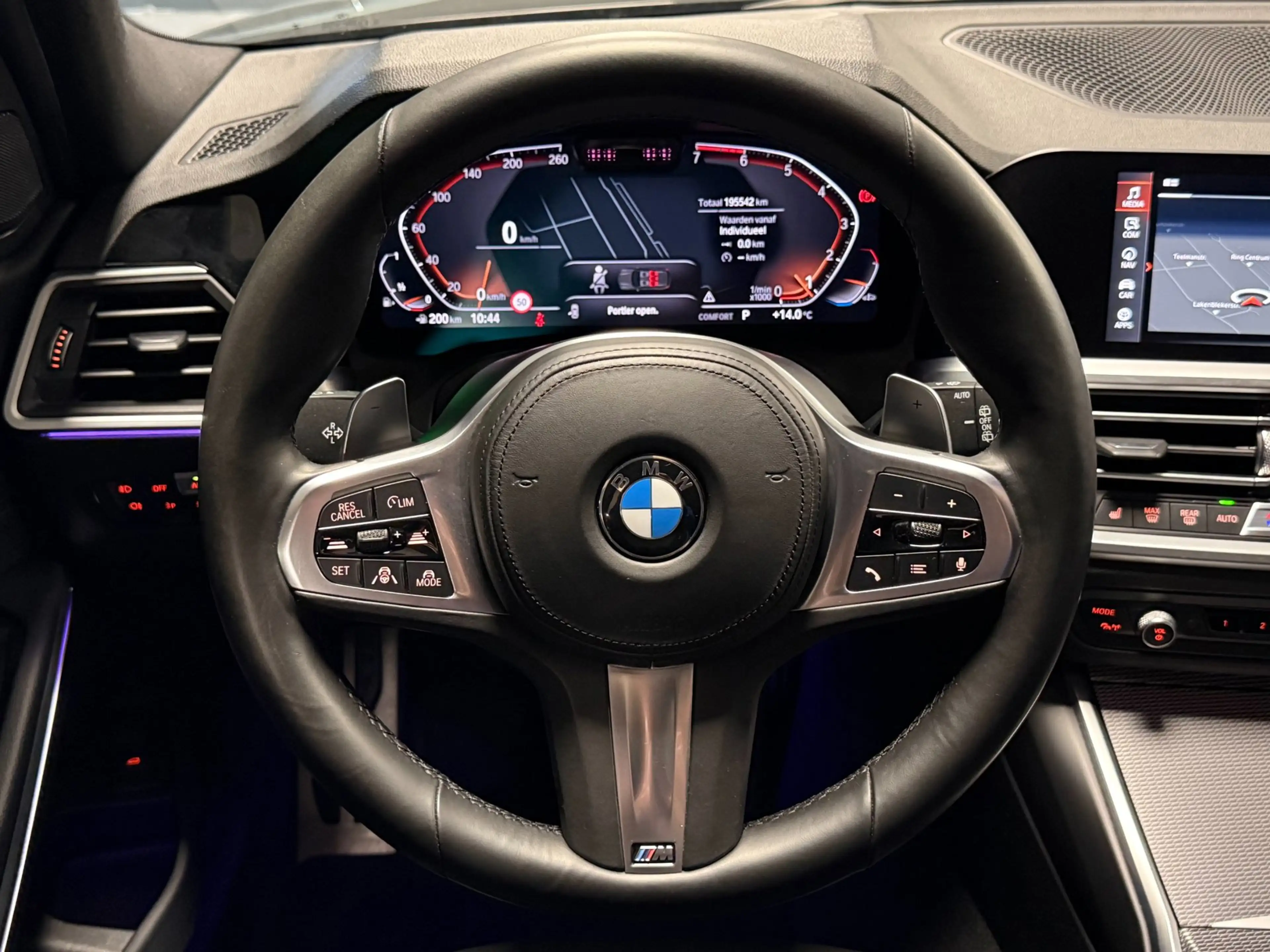 BMW 330 3-serie Touring 330i High Executive M-Sport|PANO|3 — photo 13