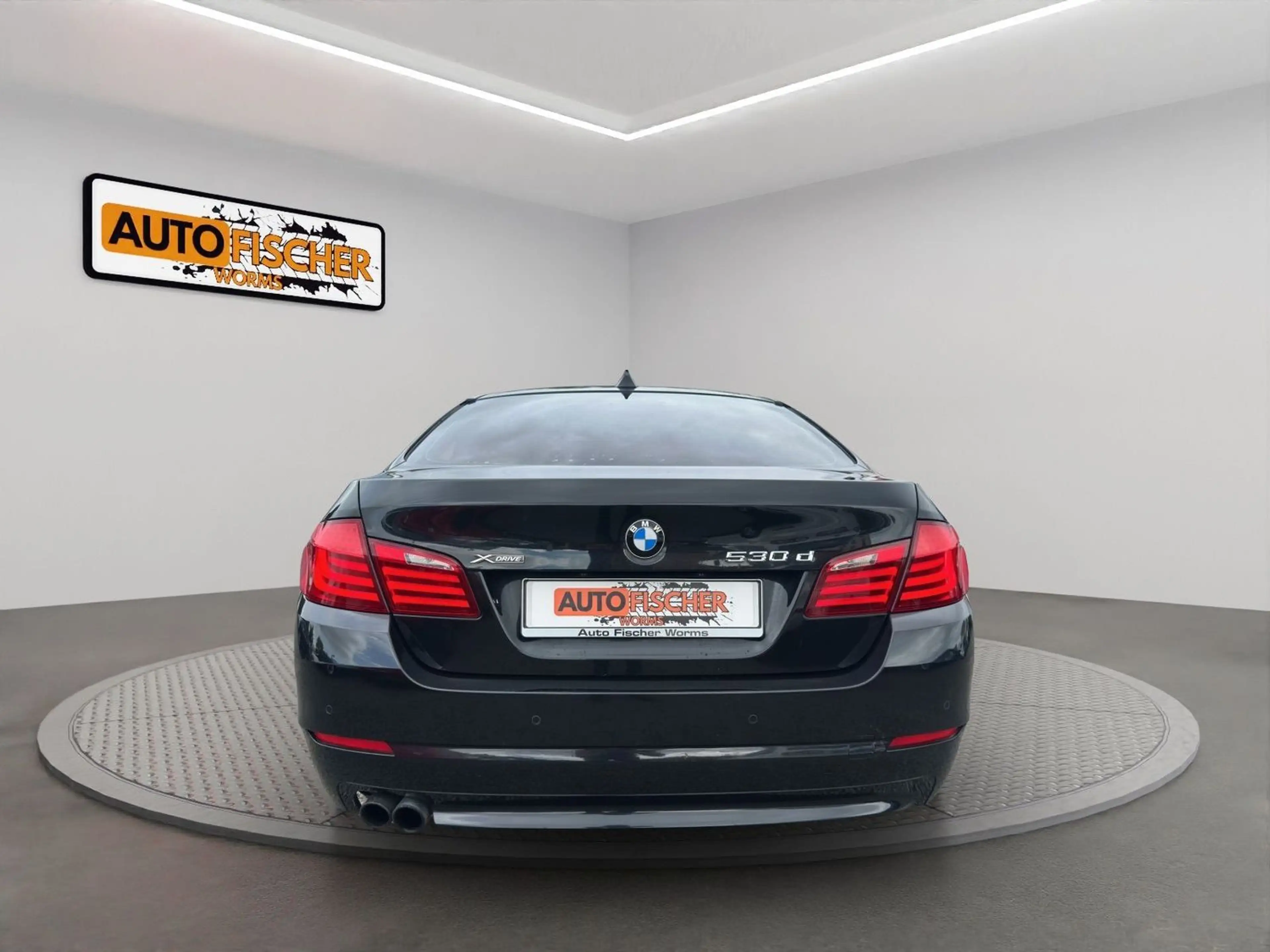 BMW 530 d xDrive — photo 6