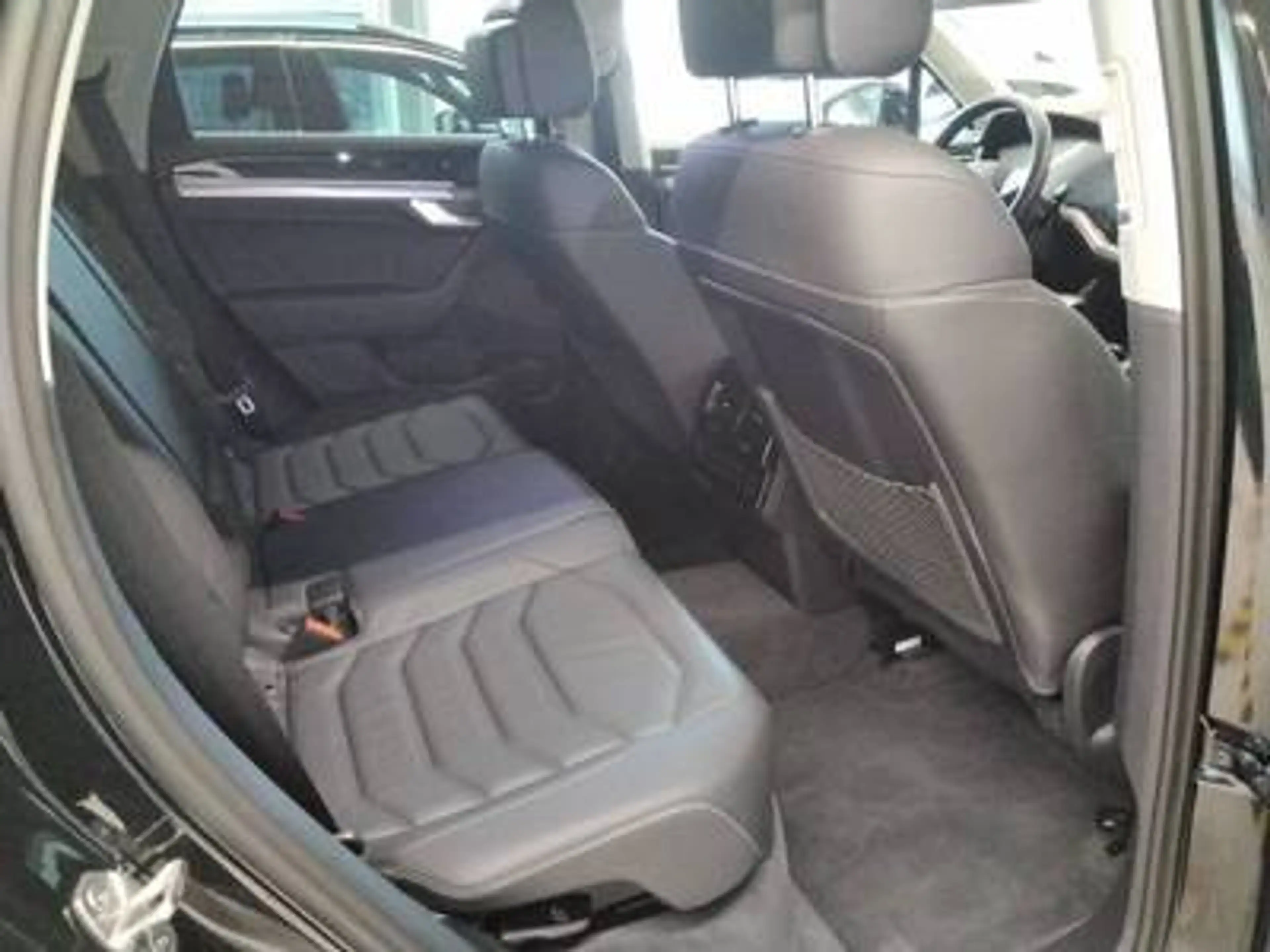 Volkswagen Touareg Elegance 3.0TDI +AHK+LUFT+KAMERA+ASSISTS — photo 6