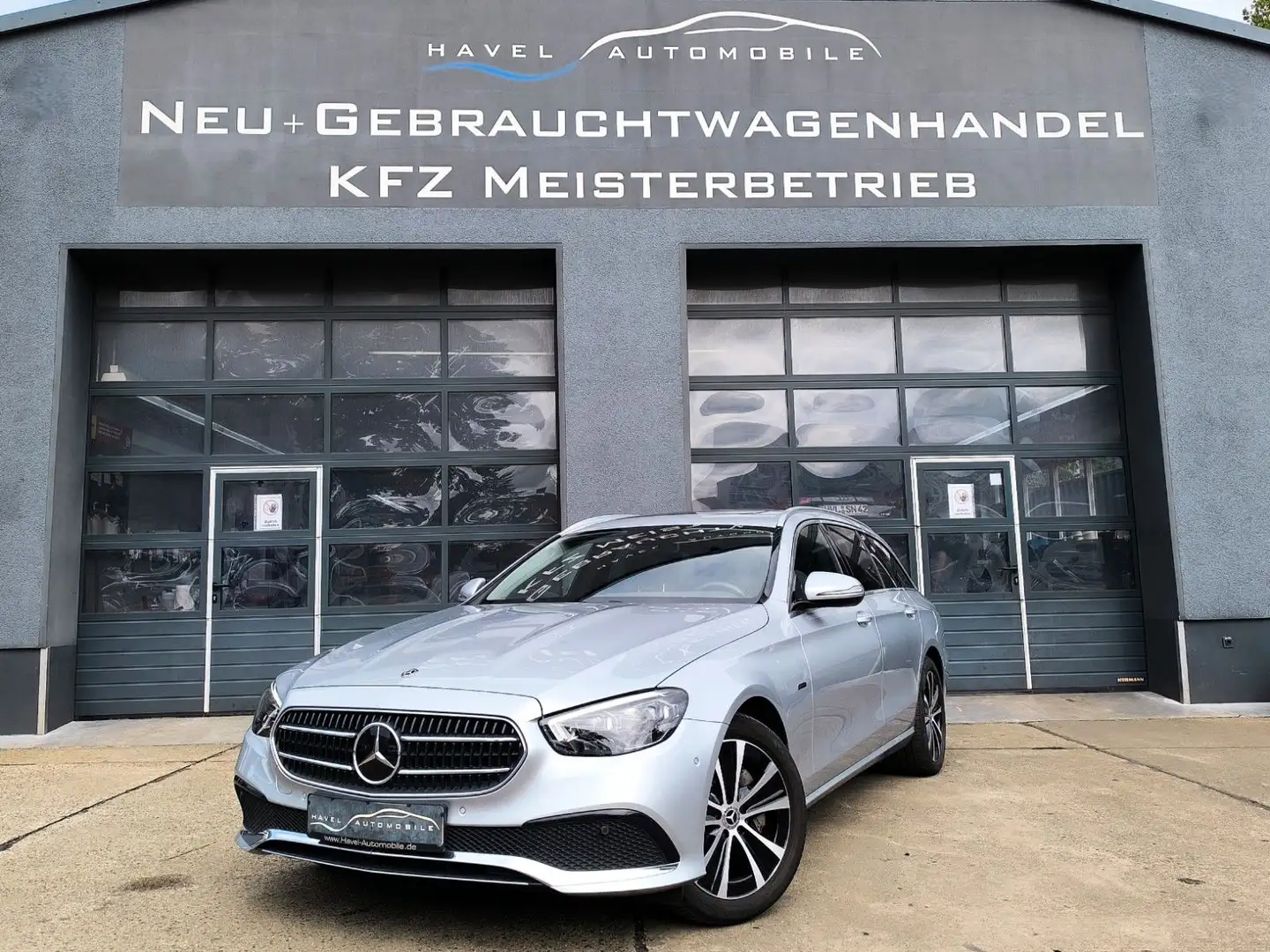 Mercedes-Benz E 300 e Sitzheizung RFK Niveauregulierung Silber - 2