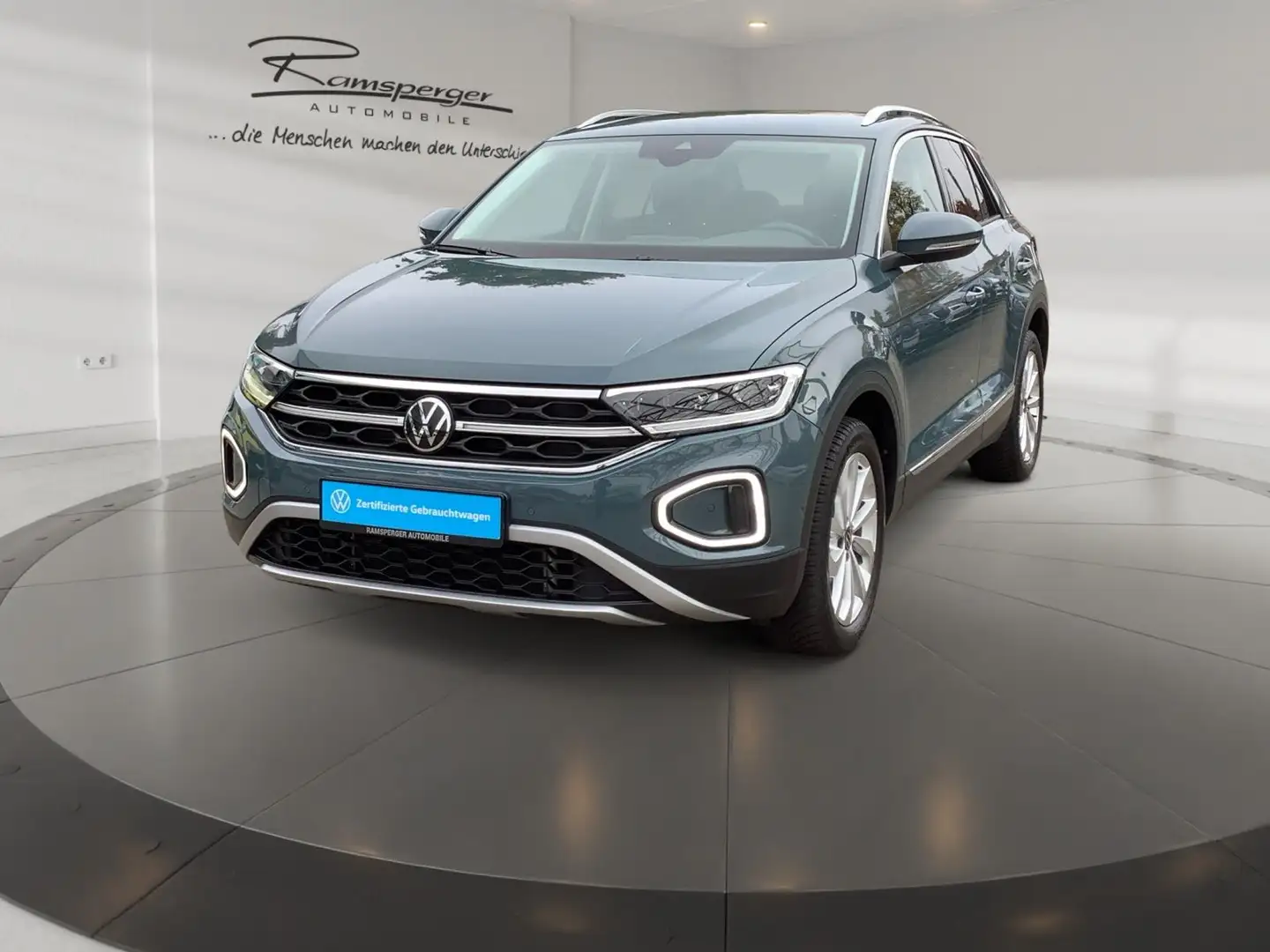 Volkswagen T-Roc 2.0 TDI DSG Style AHK ACC Matrix Standh. Blau - 2