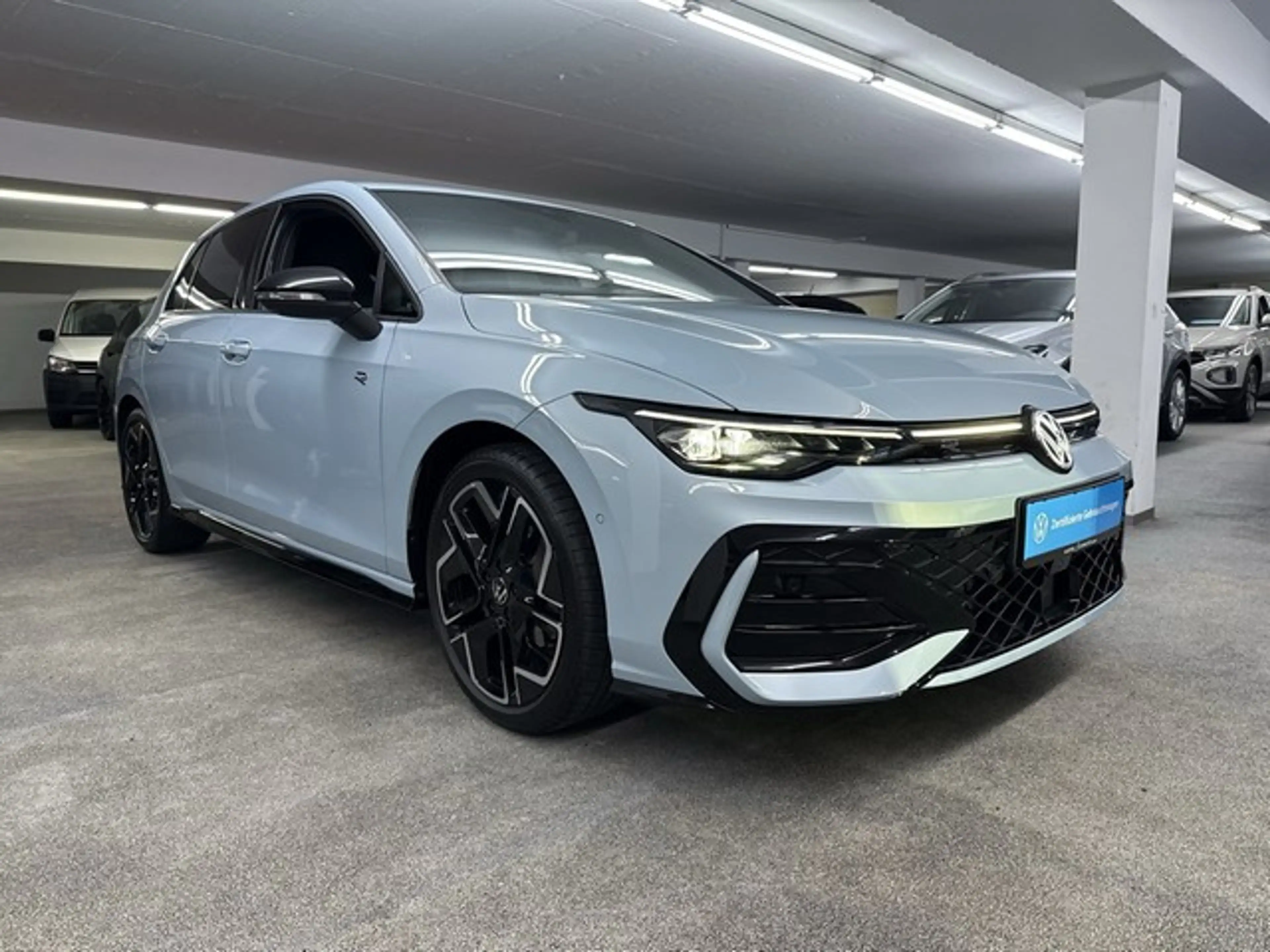 Volkswagen Golf R -Line 1.5 eTSI DSG LED Matrix+NAVI+HUD+ACC — photo 4