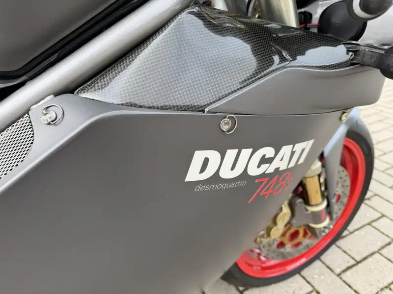 Ducati 748 - foto 8
