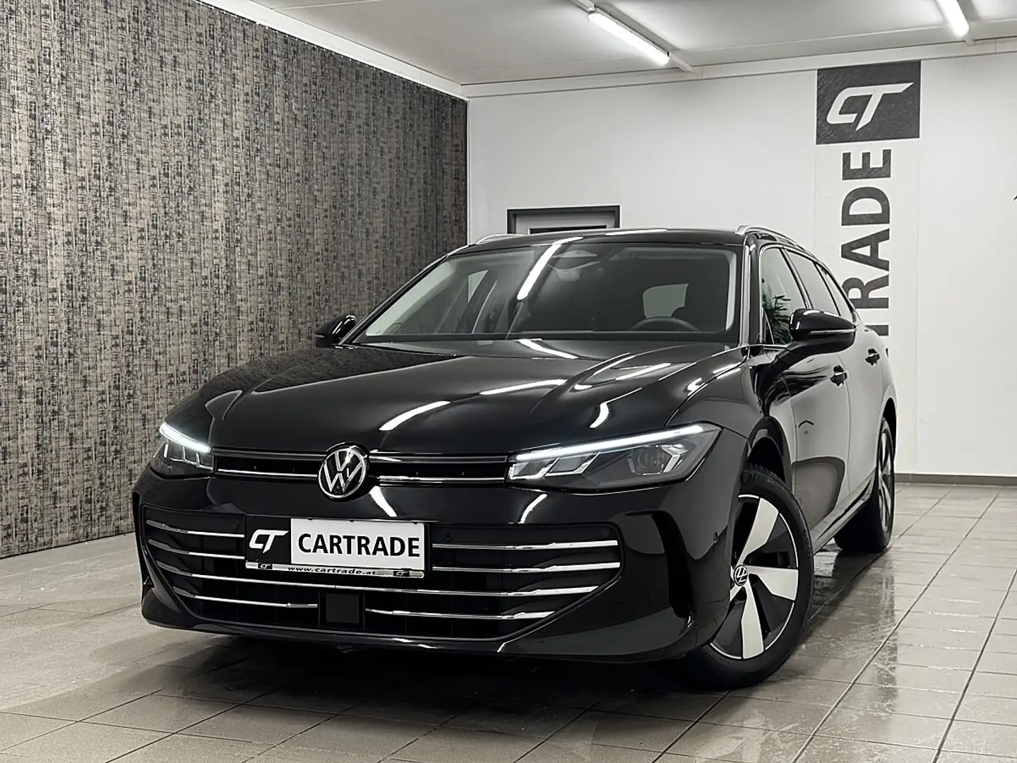 Volkswagen Passat Variant 2.0 TDI SCR Business DSG / LED/ VIRTUAL/ ACC/ N... Schwarz - 1