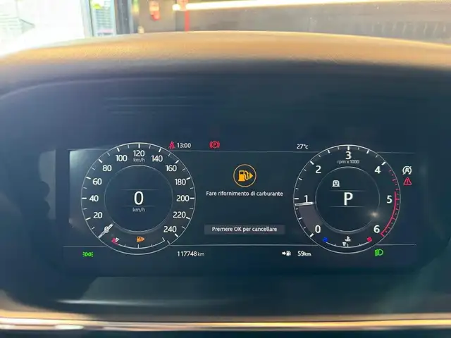 Land Rover Range Rover Sport view 12