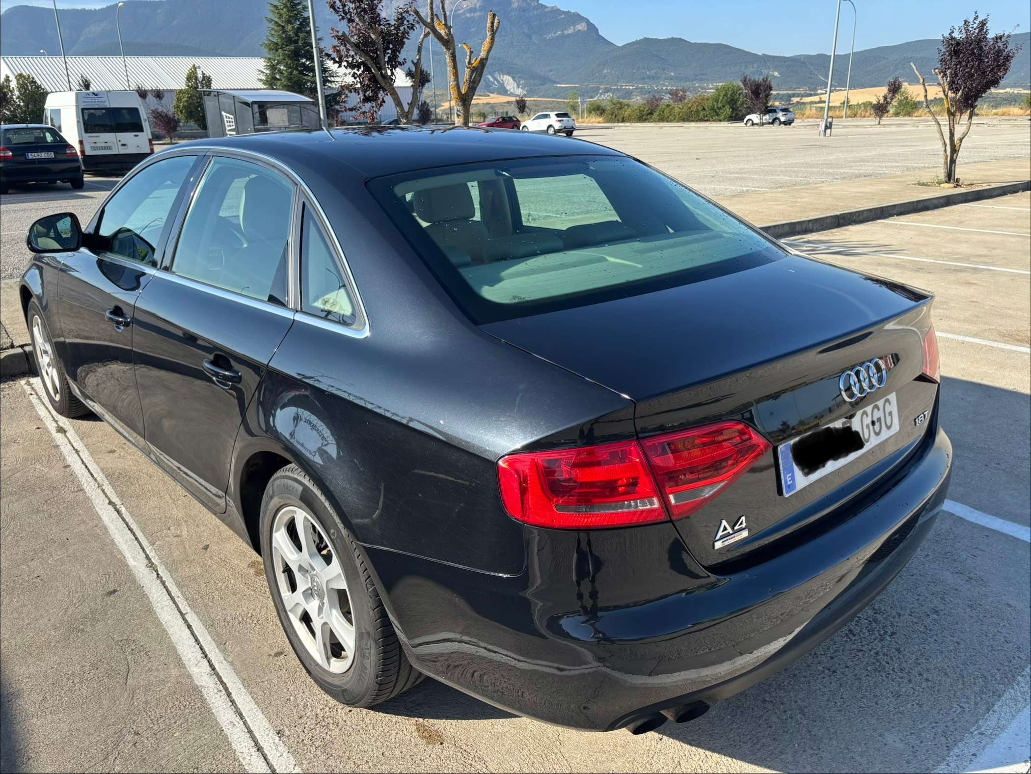 Audi A4 A4 1.8 TFSI - foto 1