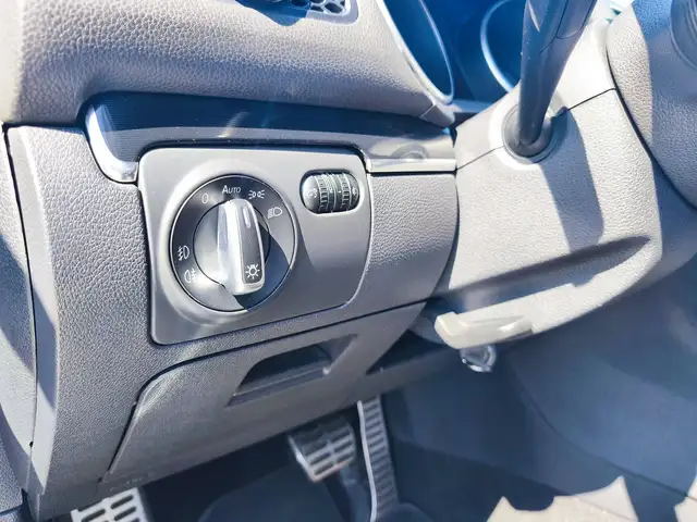 Volkswagen Golf view 19