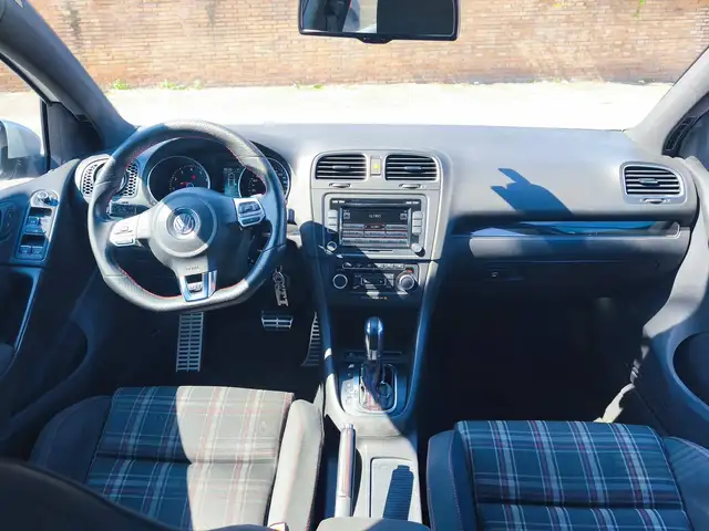 Volkswagen Golf view 15