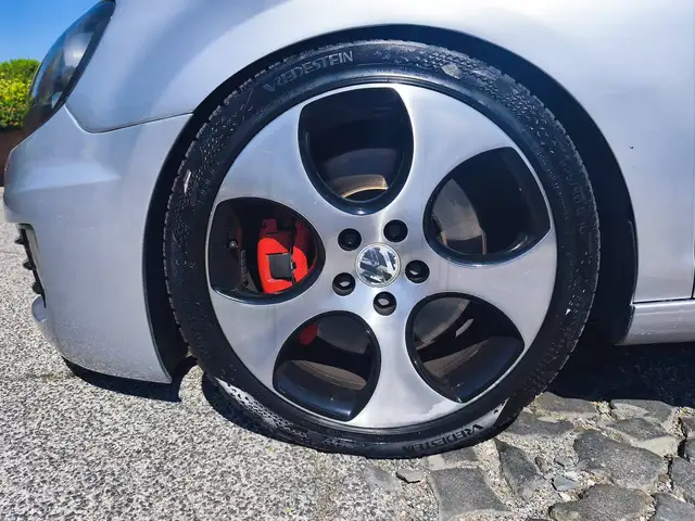 Volkswagen Golf view 29