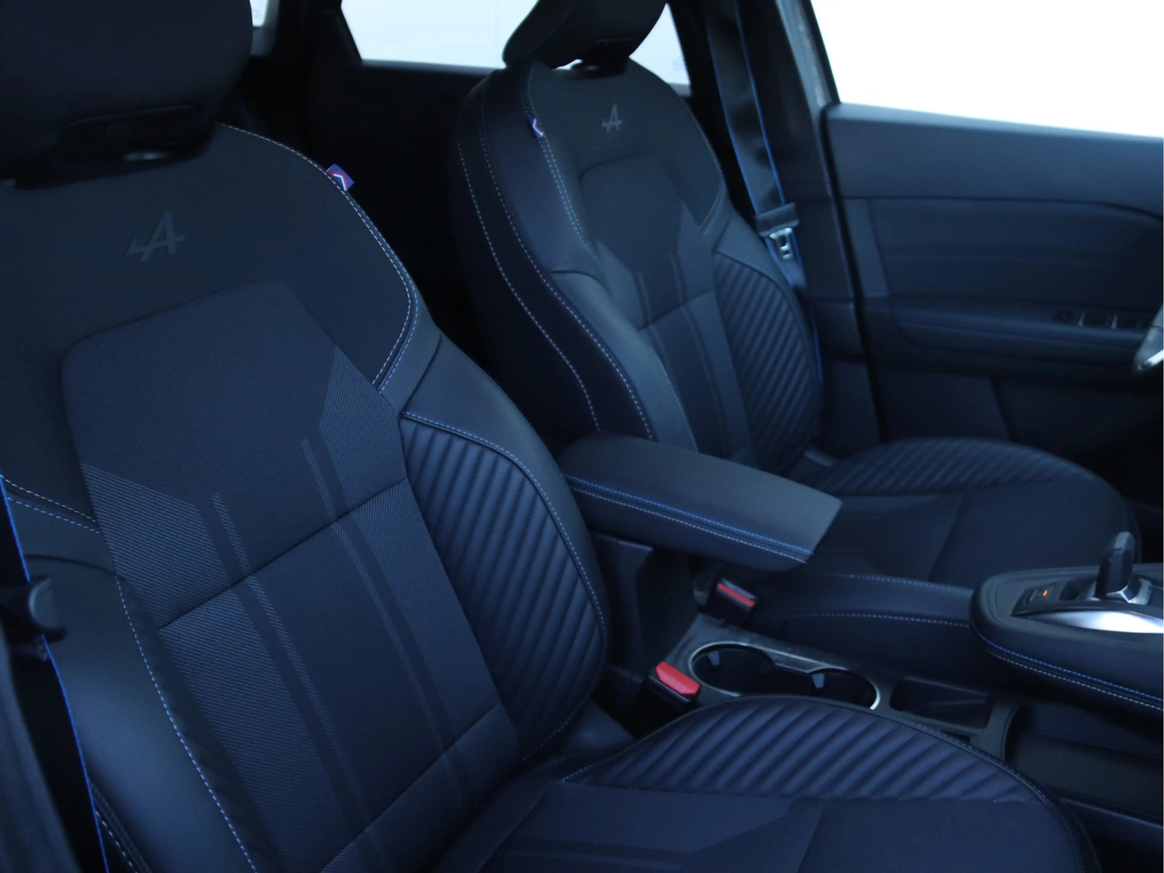 Renault Symbioz 1.8 E-Tech full hybrid 160 esprit Alpine CAMERA / — photo 6
