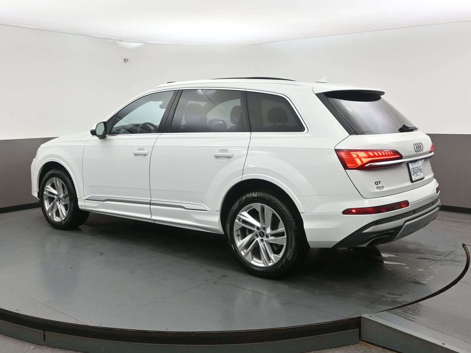 2026 Audi Q7 45 TFSI QUATTRO PANORAMIC ROOF, 7 PASSENGER, NAVIG thumb 39