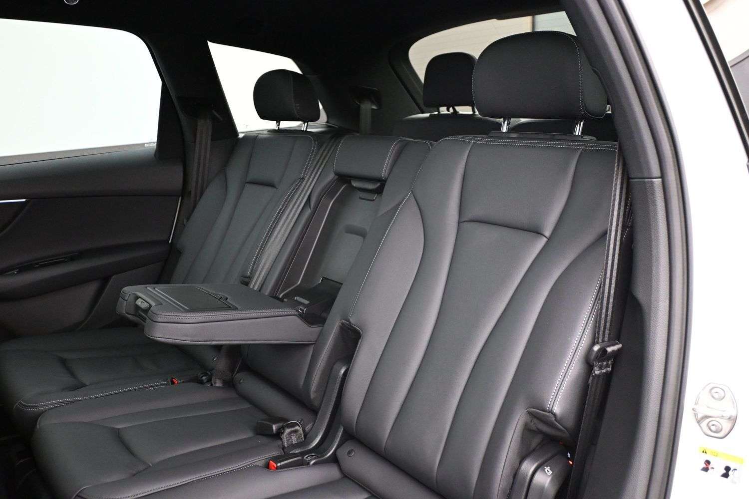 2026 Audi Q7 45 TFSI QUATTRO PANORAMIC ROOF, 7 PASSENGER, NAVIG thumb 20