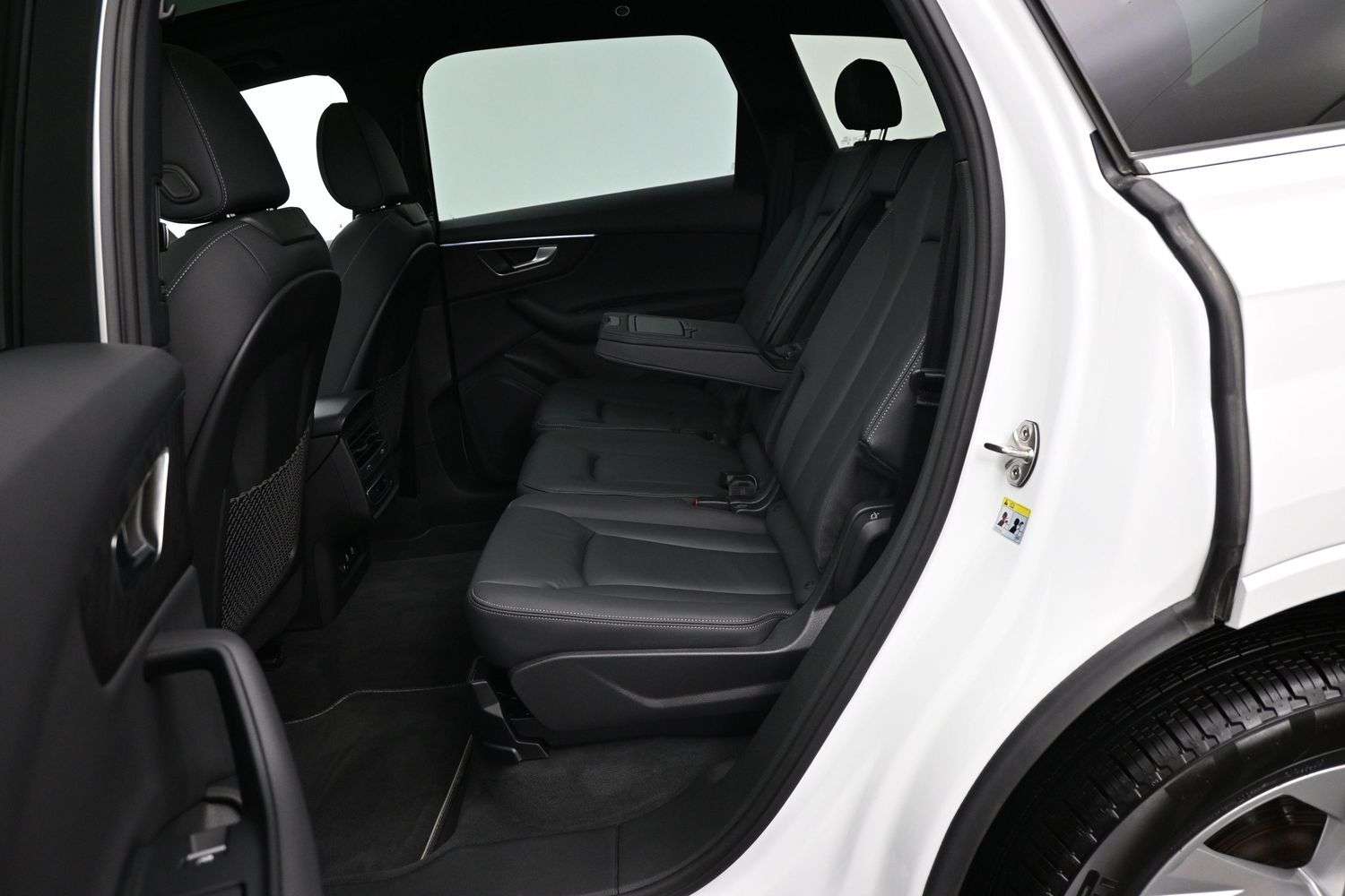 2026 Audi Q7 45 TFSI QUATTRO PANORAMIC ROOF, 7 PASSENGER, NAVIG thumb 21