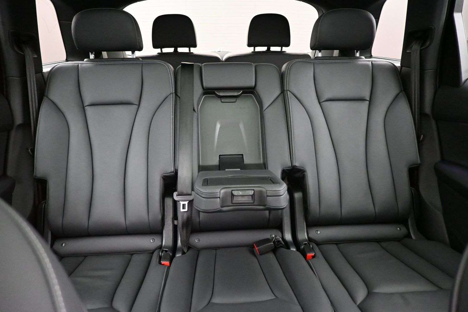 2026 Audi Q7 45 TFSI QUATTRO PANORAMIC ROOF, 7 PASSENGER, NAVIG thumb 32