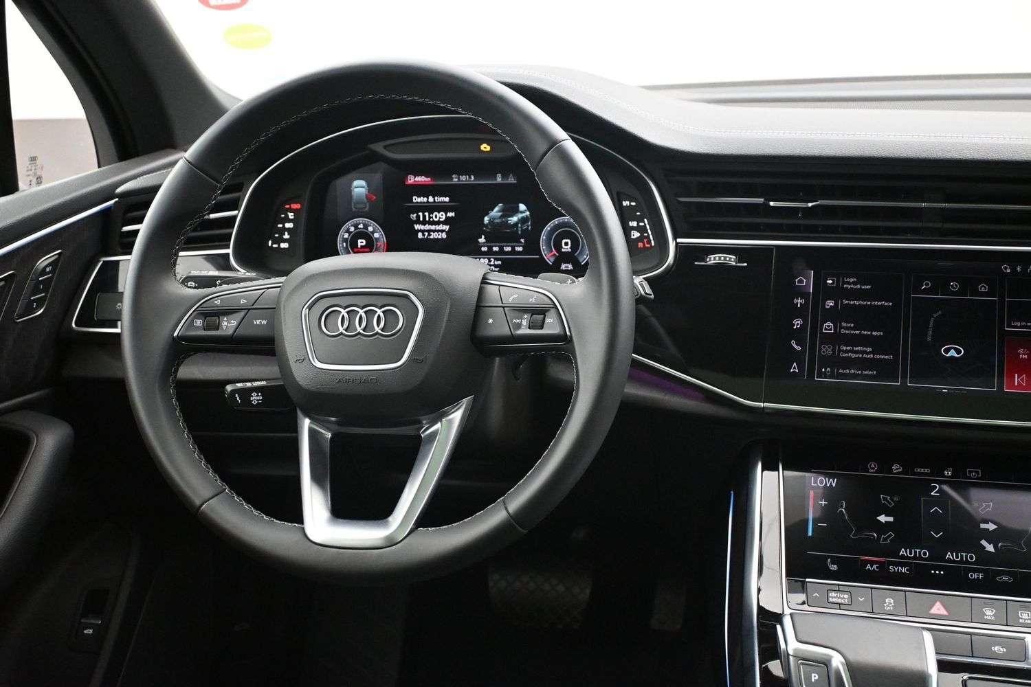 2026 Audi Q7 45 TFSI QUATTRO PANORAMIC ROOF, 7 PASSENGER, NAVIG thumb 30
