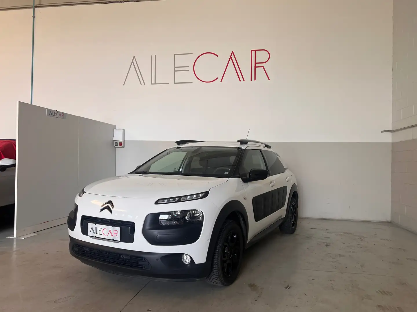 Citroen C4 C4 Cactus 1.6 bluehdi Feel 100cv Weiß - 1