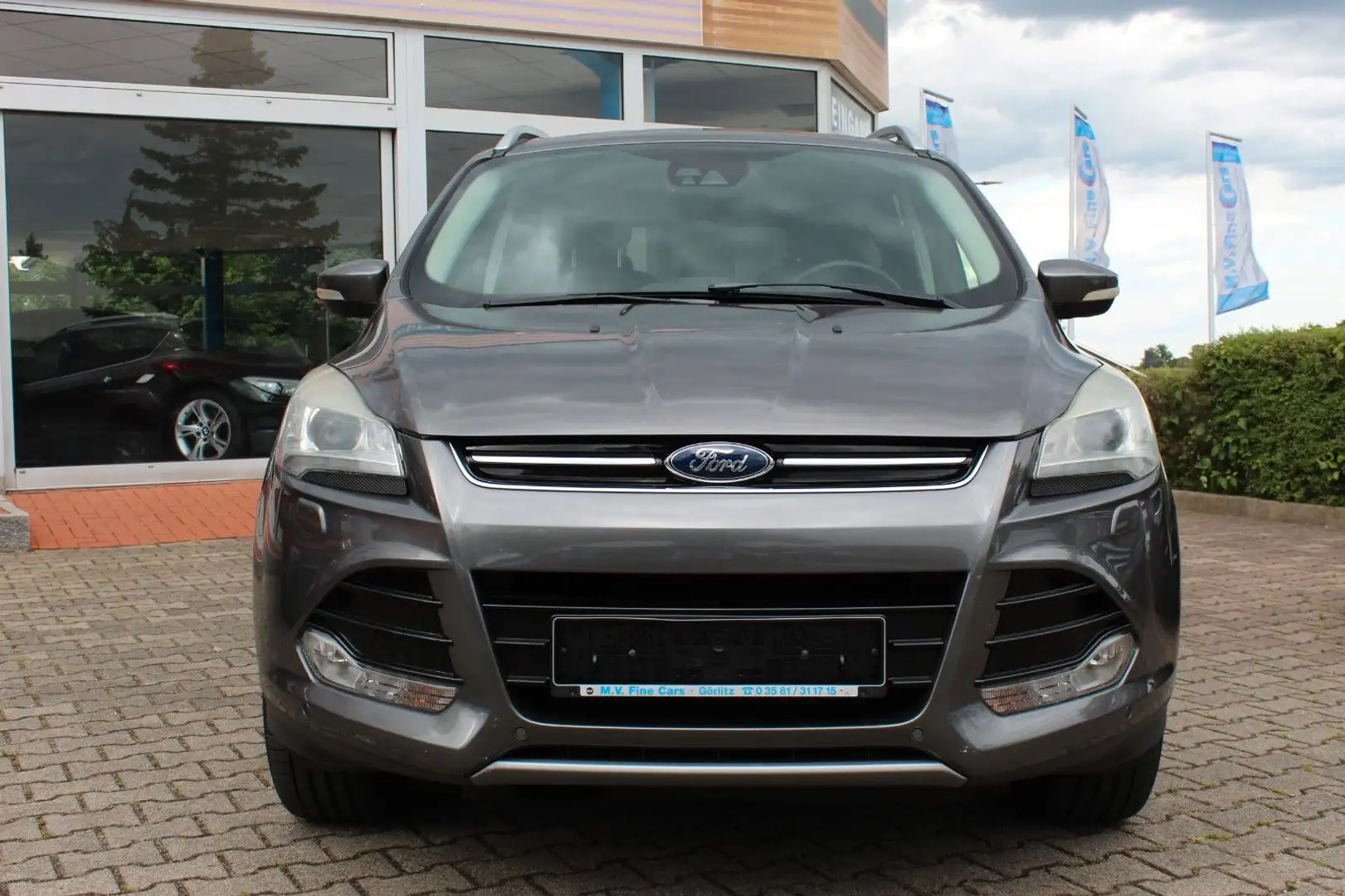 Ford Kuga Titanium Grau - 2