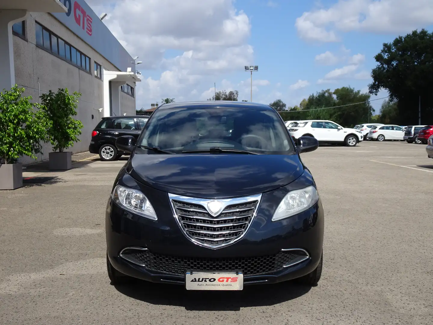 Lancia Ypsilon Ypsilon 1.2 8v Silver 69cv GPL Nero - 2