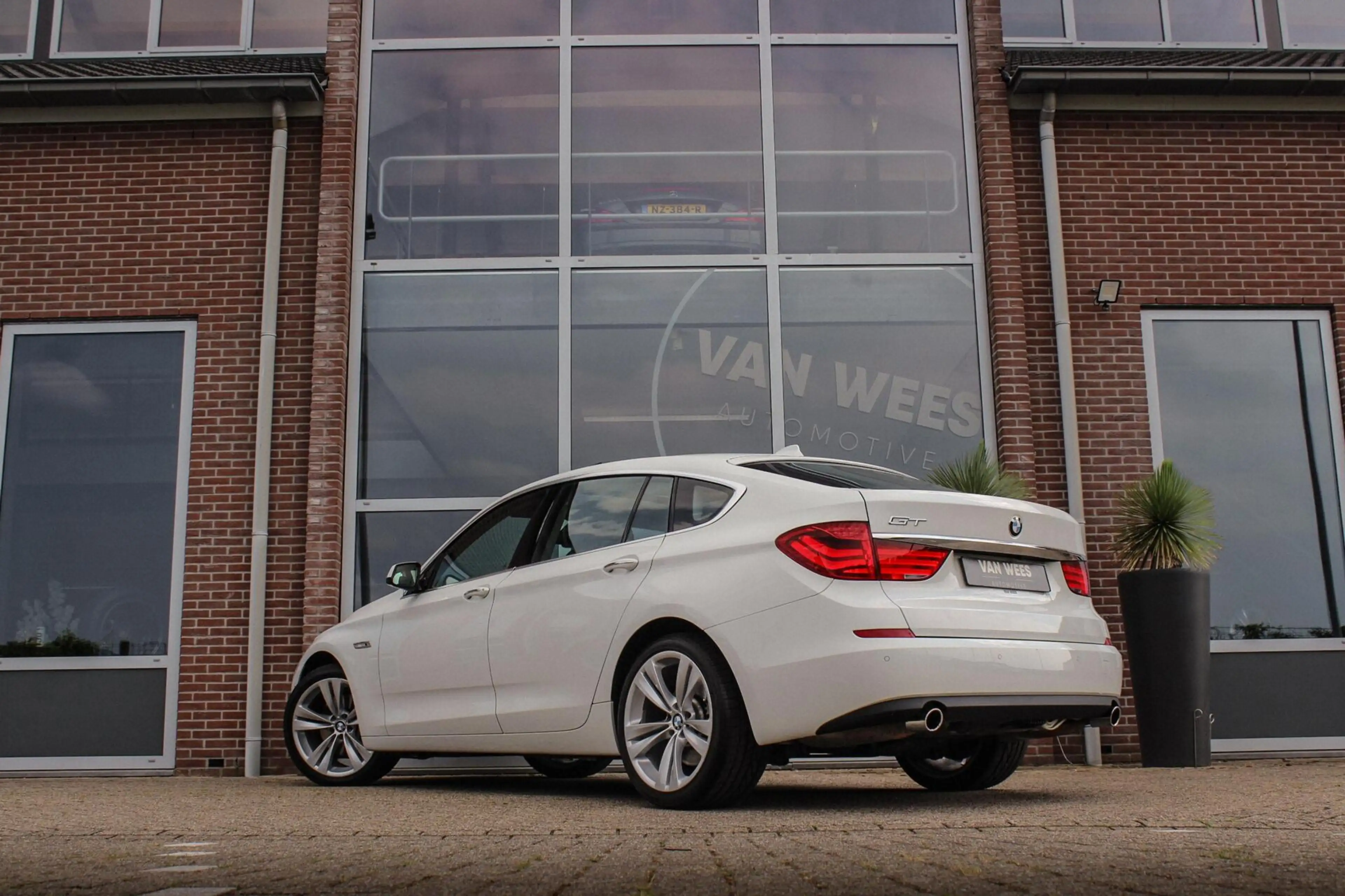 BMW 535 5-serie Gran Turismo 535i High Executive | 2e eige — photo 4