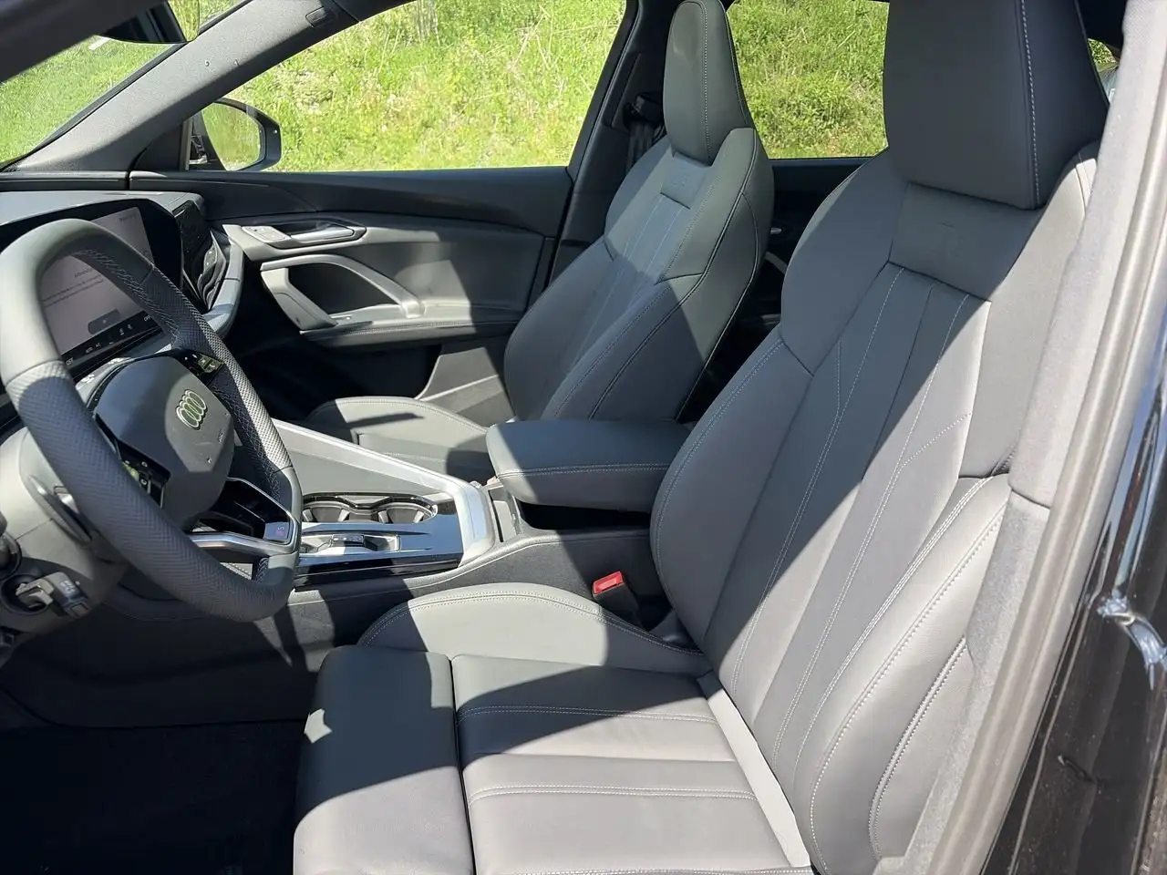 Audi Q5 снимка Audi Q5