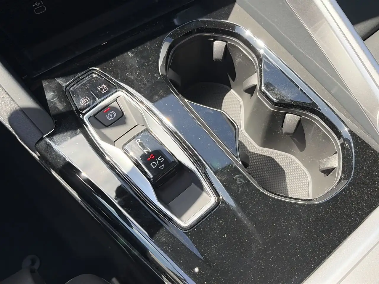 Audi Q5 снимка Audi Q5