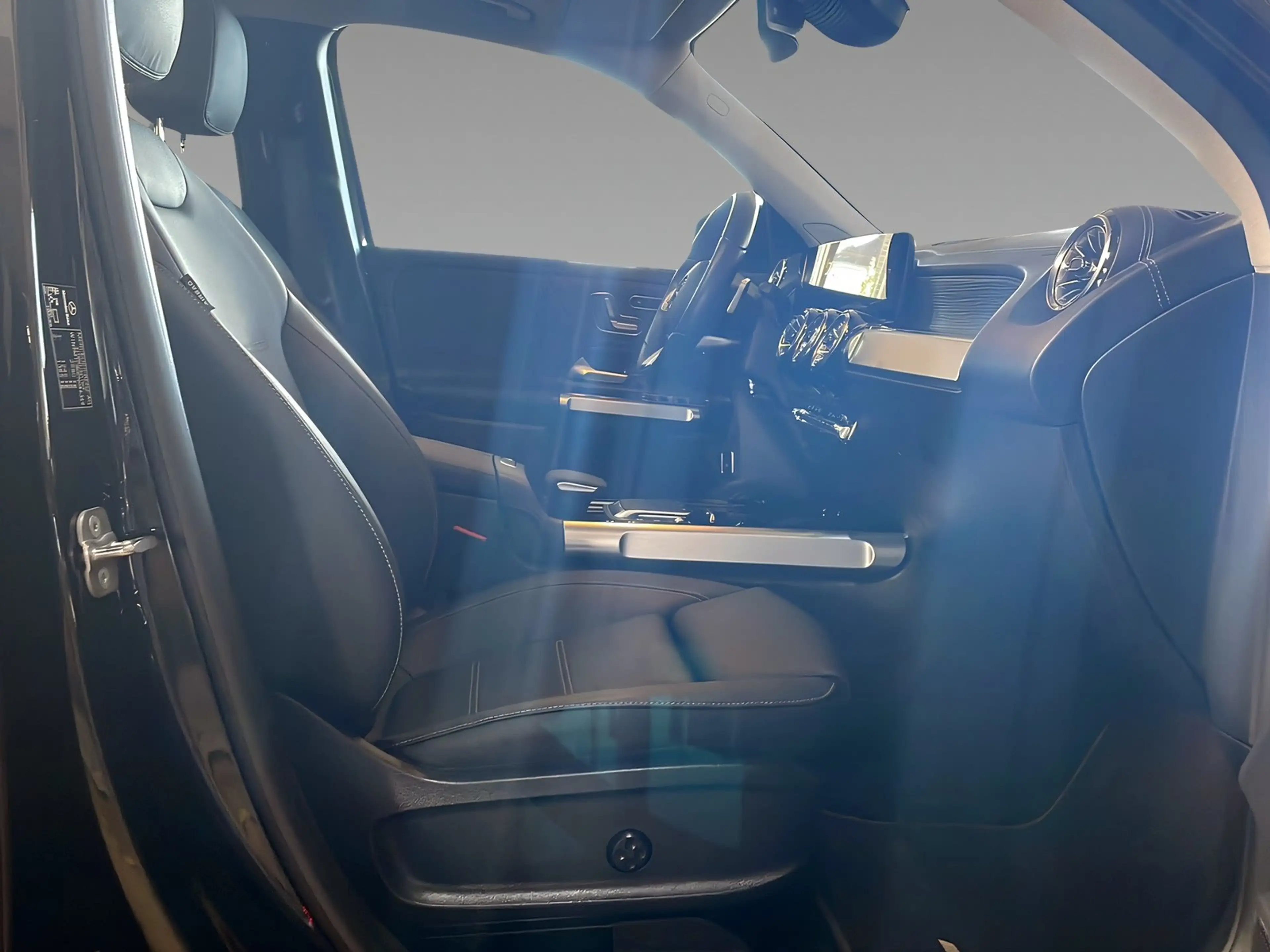 Mercedes-Benz EQB 350 4M AMG+DIST+NIGHT+Memo+Burm+Pano+HuD+360 — photo 12